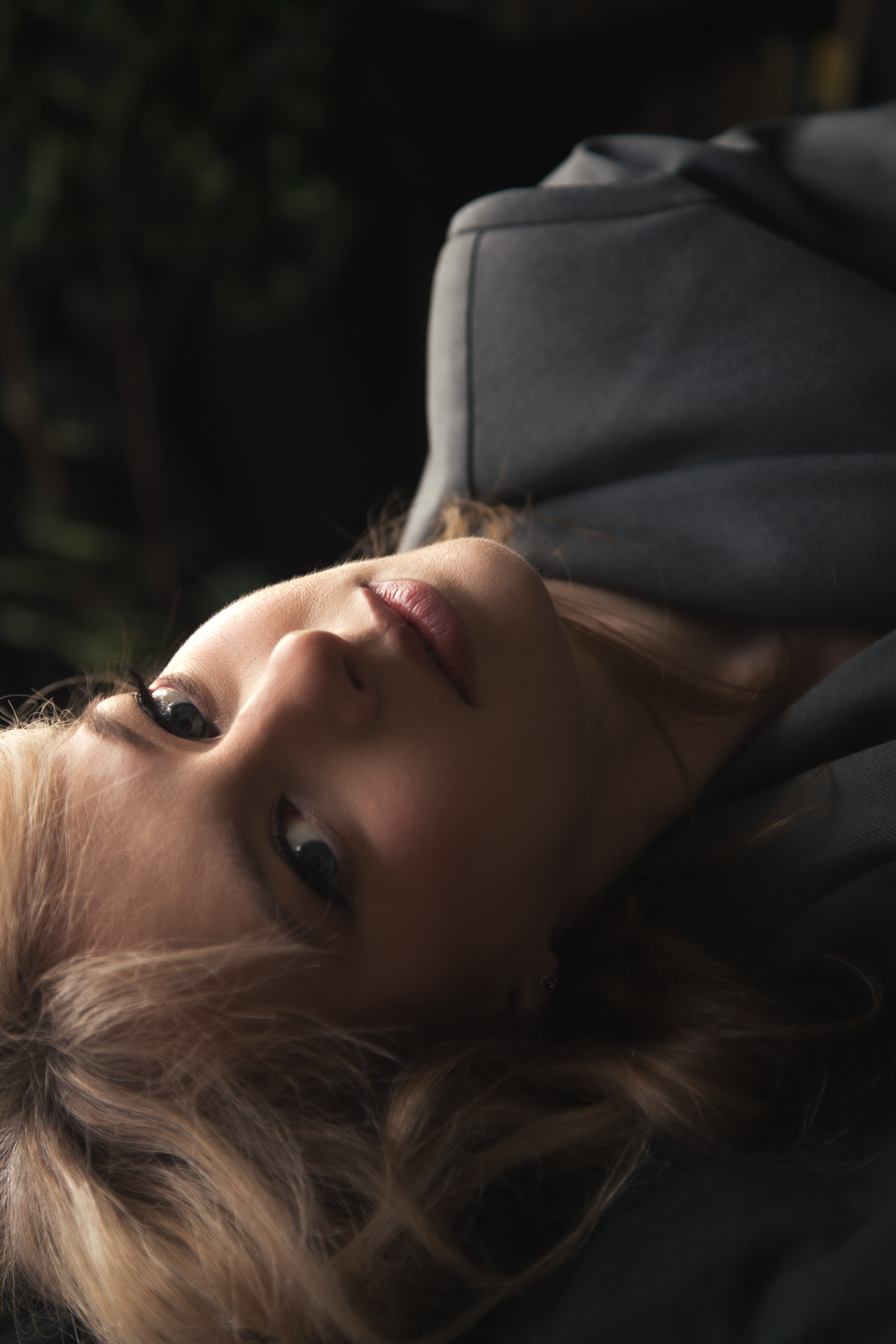 Женская фотосессия в фотостудии. Профессиональный фотограф в Москве