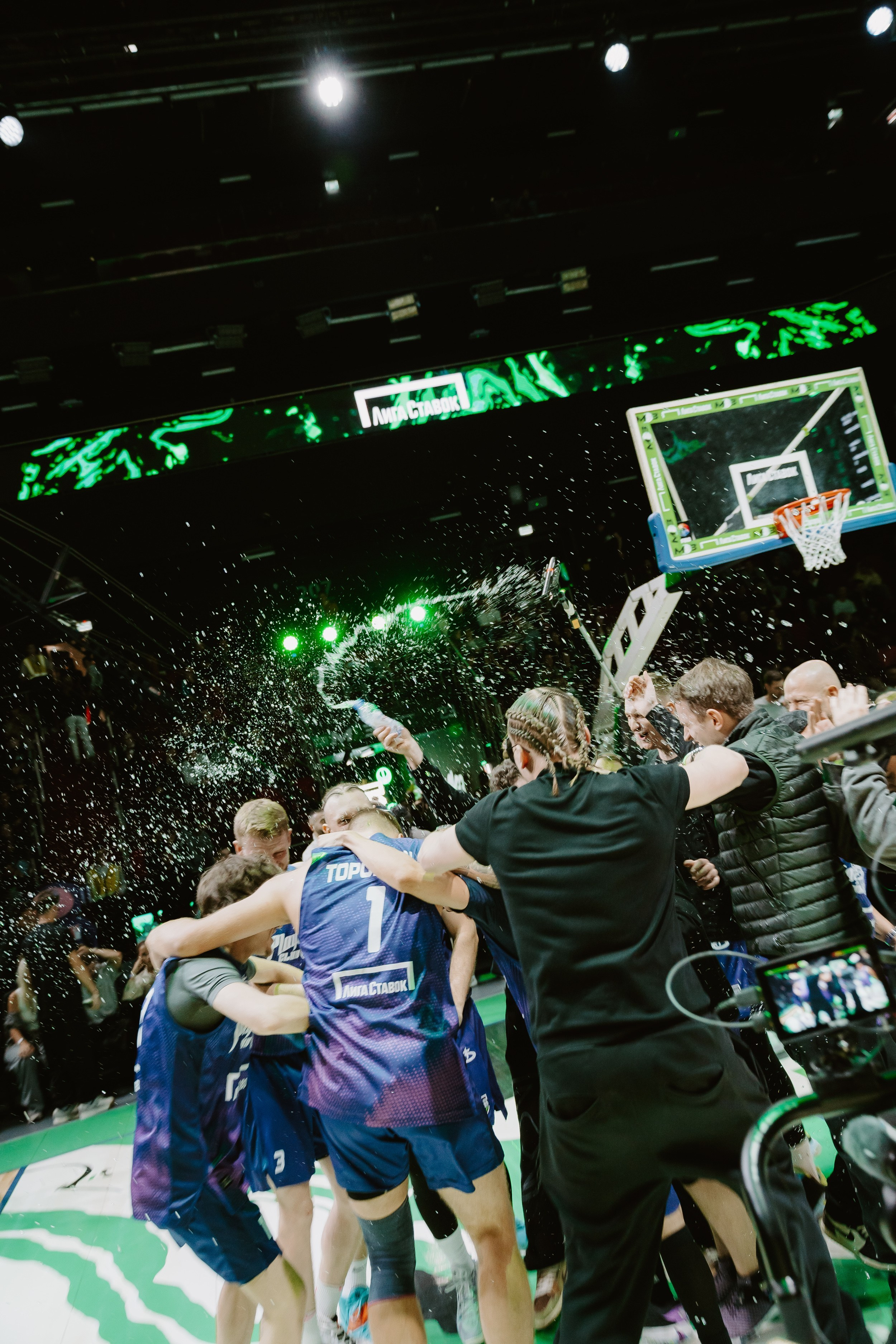 MEDIABASKET x LIGASTAVOK. Фотограф первого впечатления