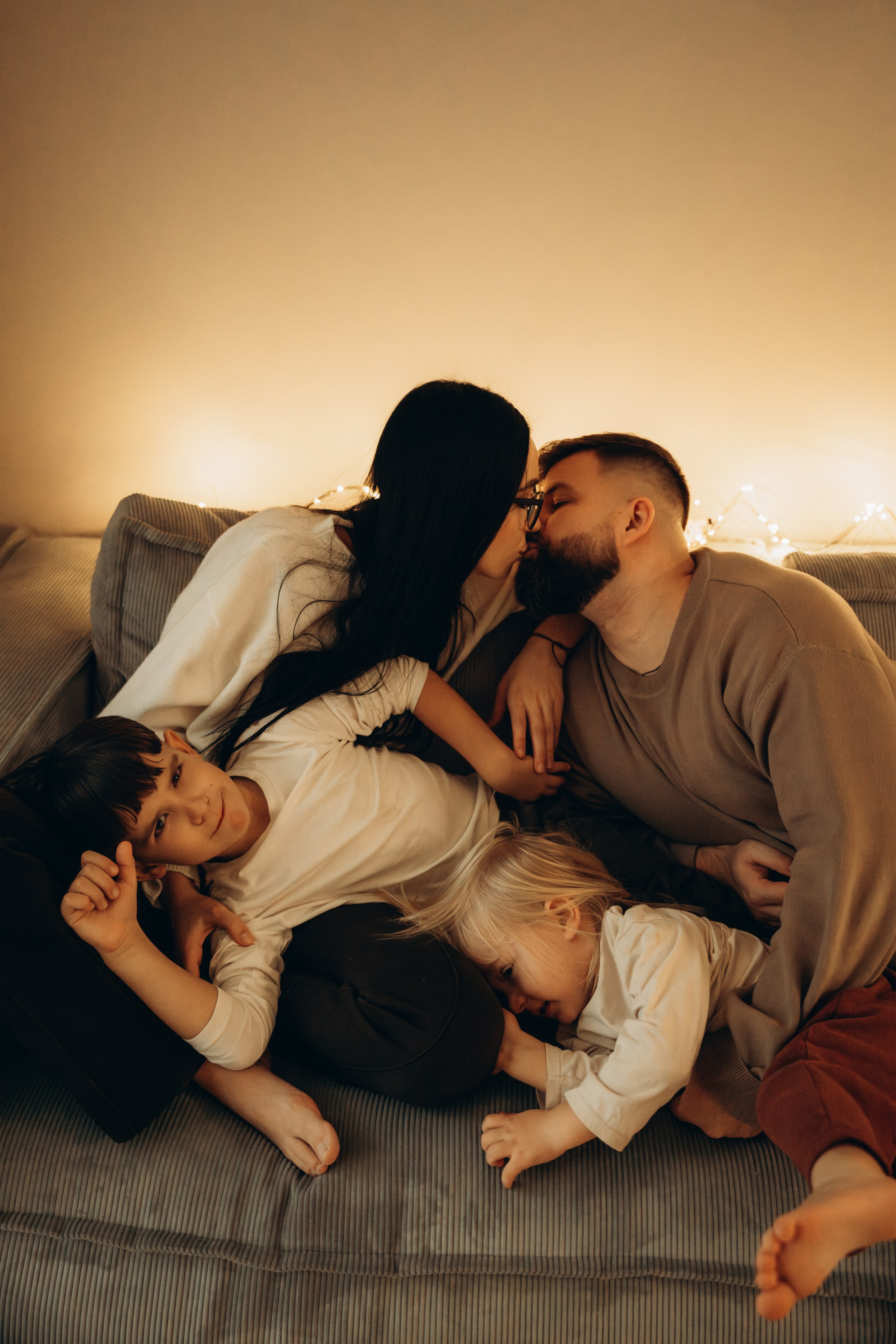 Яна, Дима, Мирон и Марк. Фотограф Мария Миллс | Минск