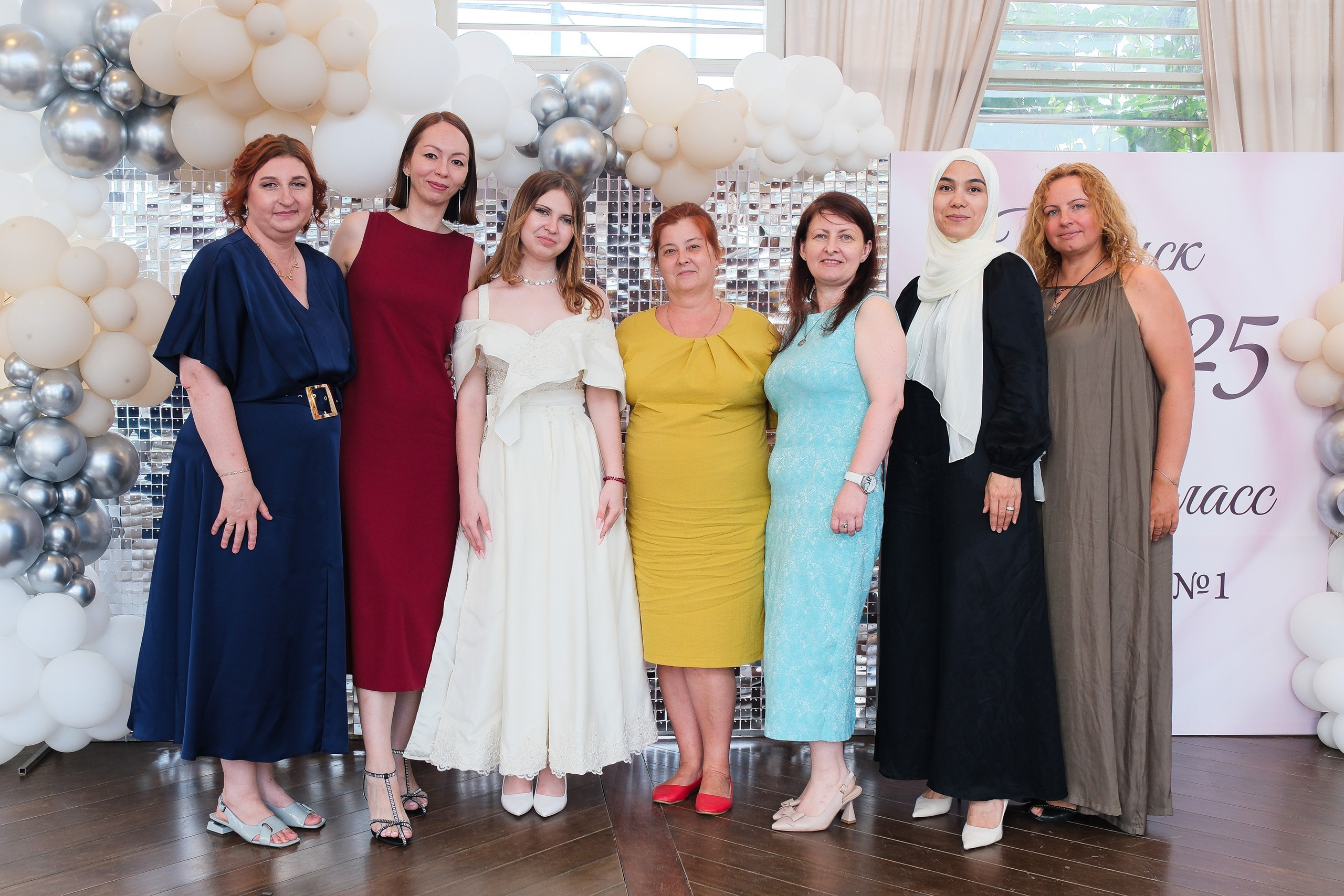 9 Класс Выпускной. Фотограф Анатолий Деникин