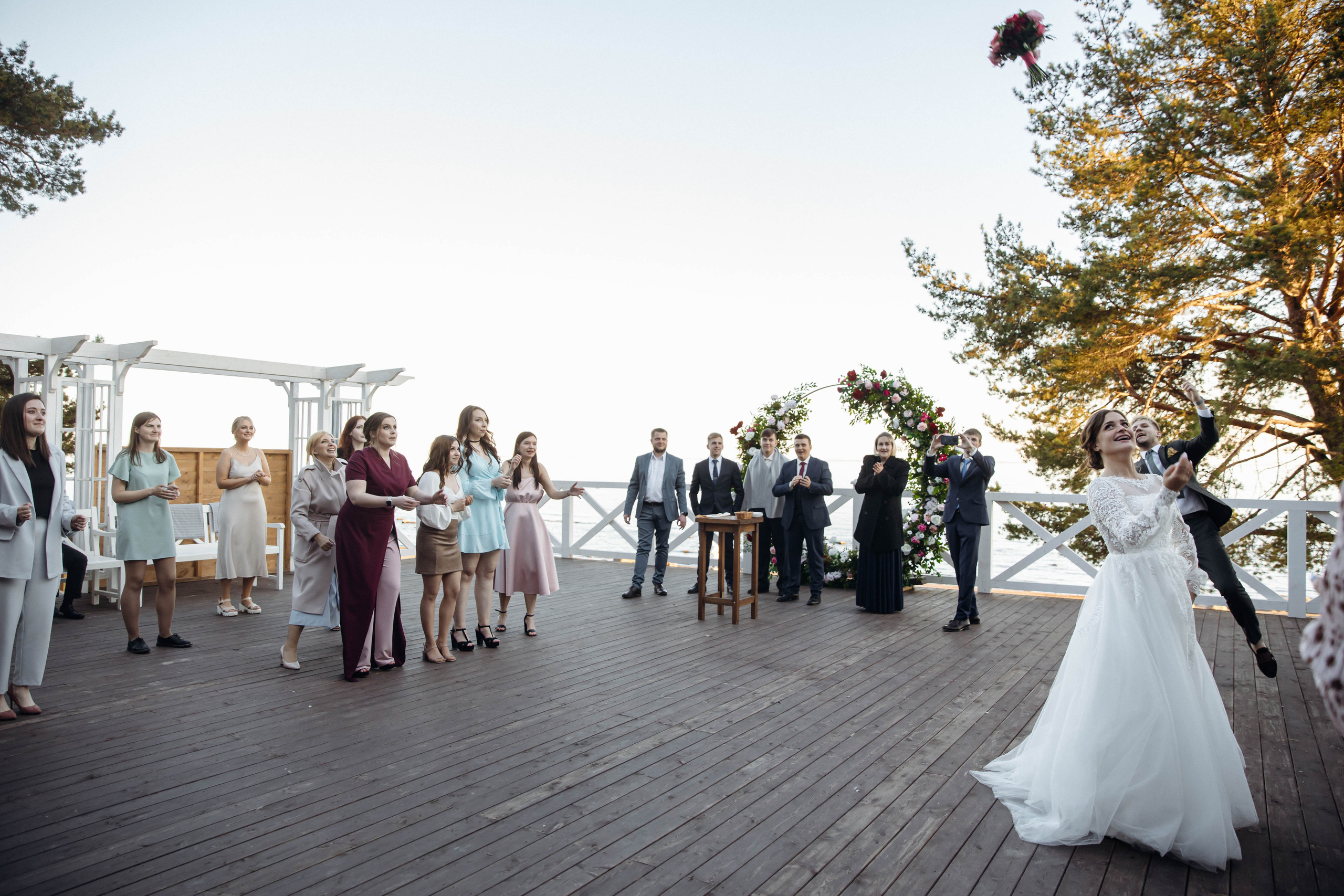 На часах 00. Свадебный фотограф Юлия Шторм