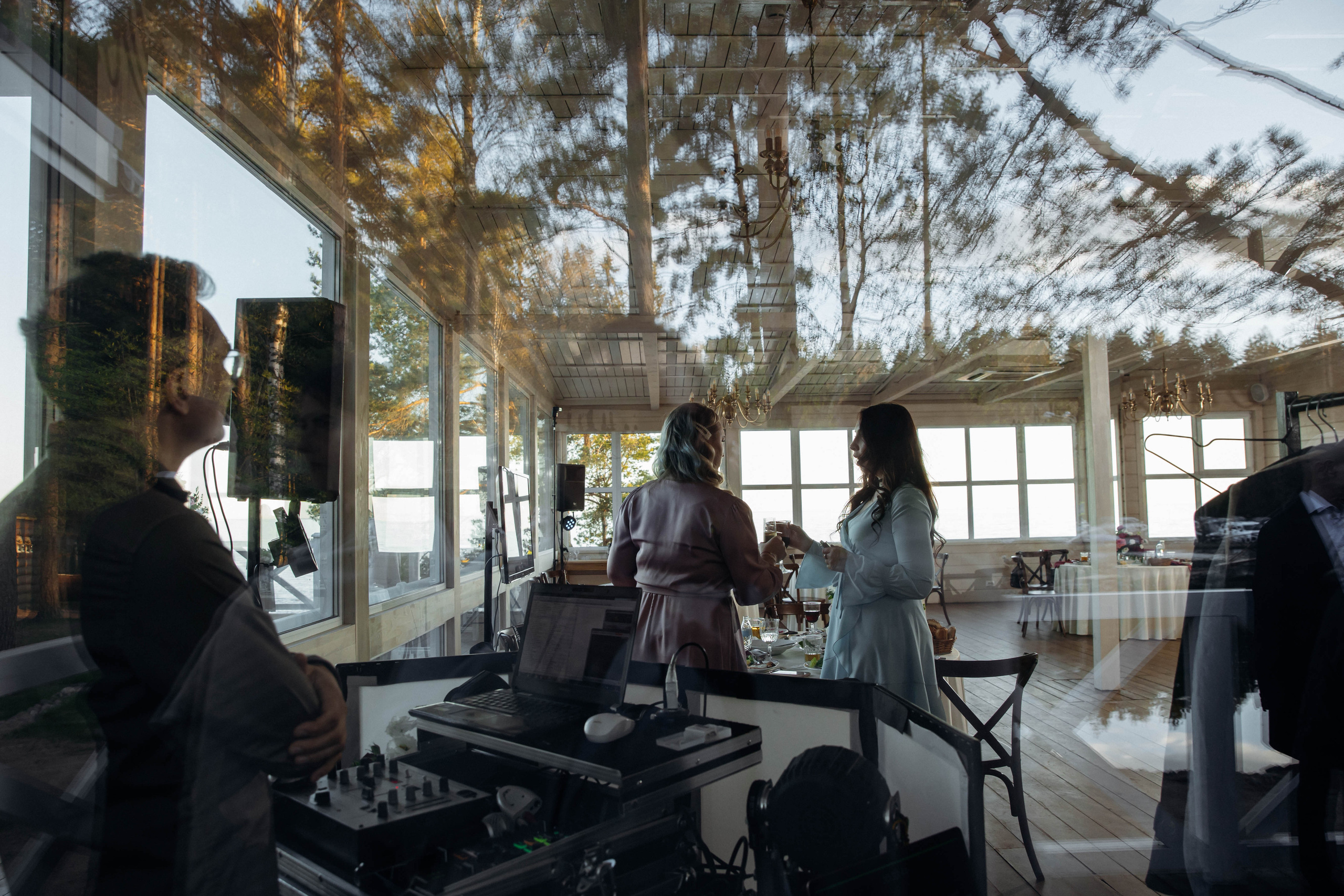 На часах 00. Свадебный фотограф Юлия Шторм