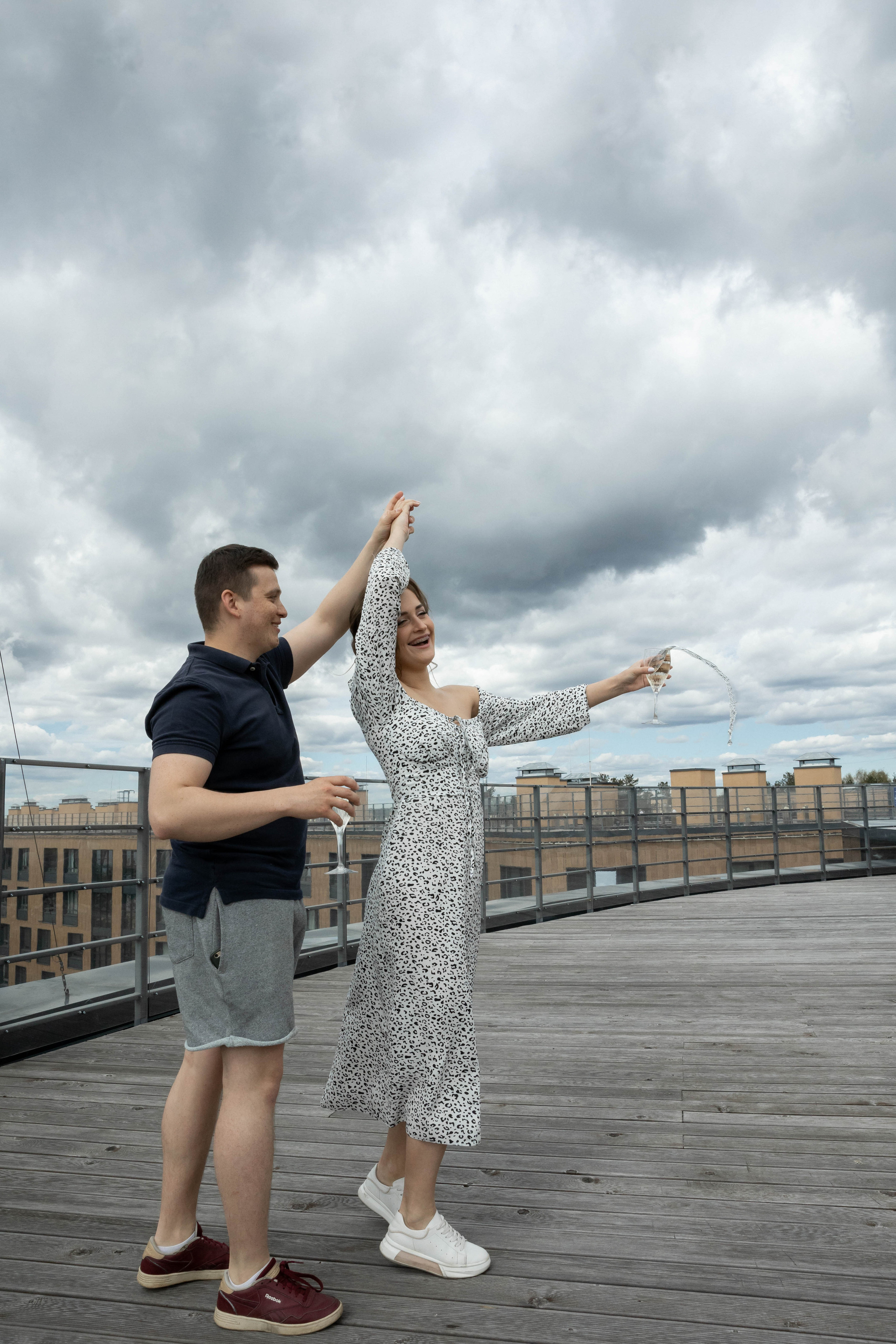 На часах 00. Свадебный фотограф Юлия Шторм