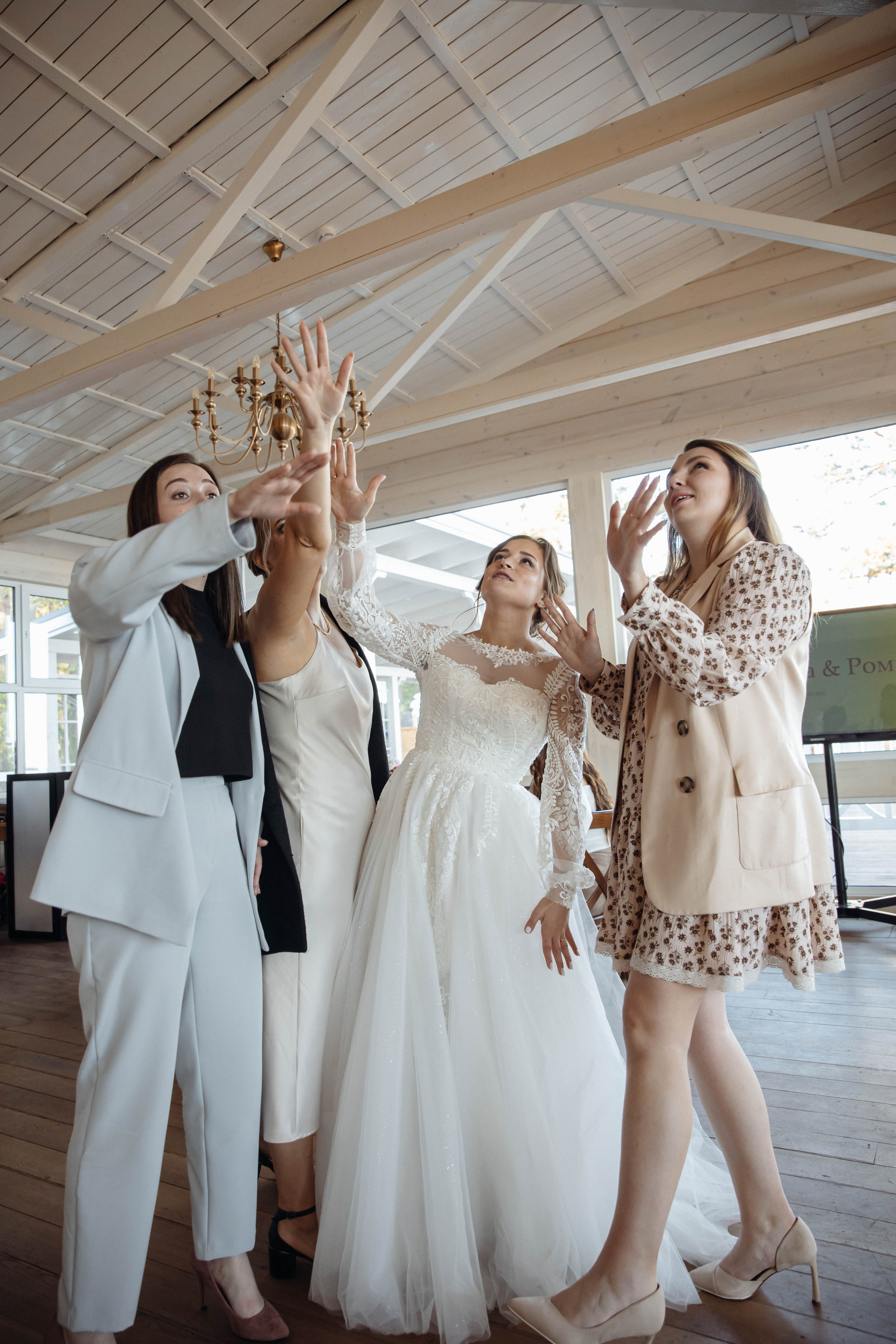 На часах 00. Свадебный фотограф Юлия Шторм