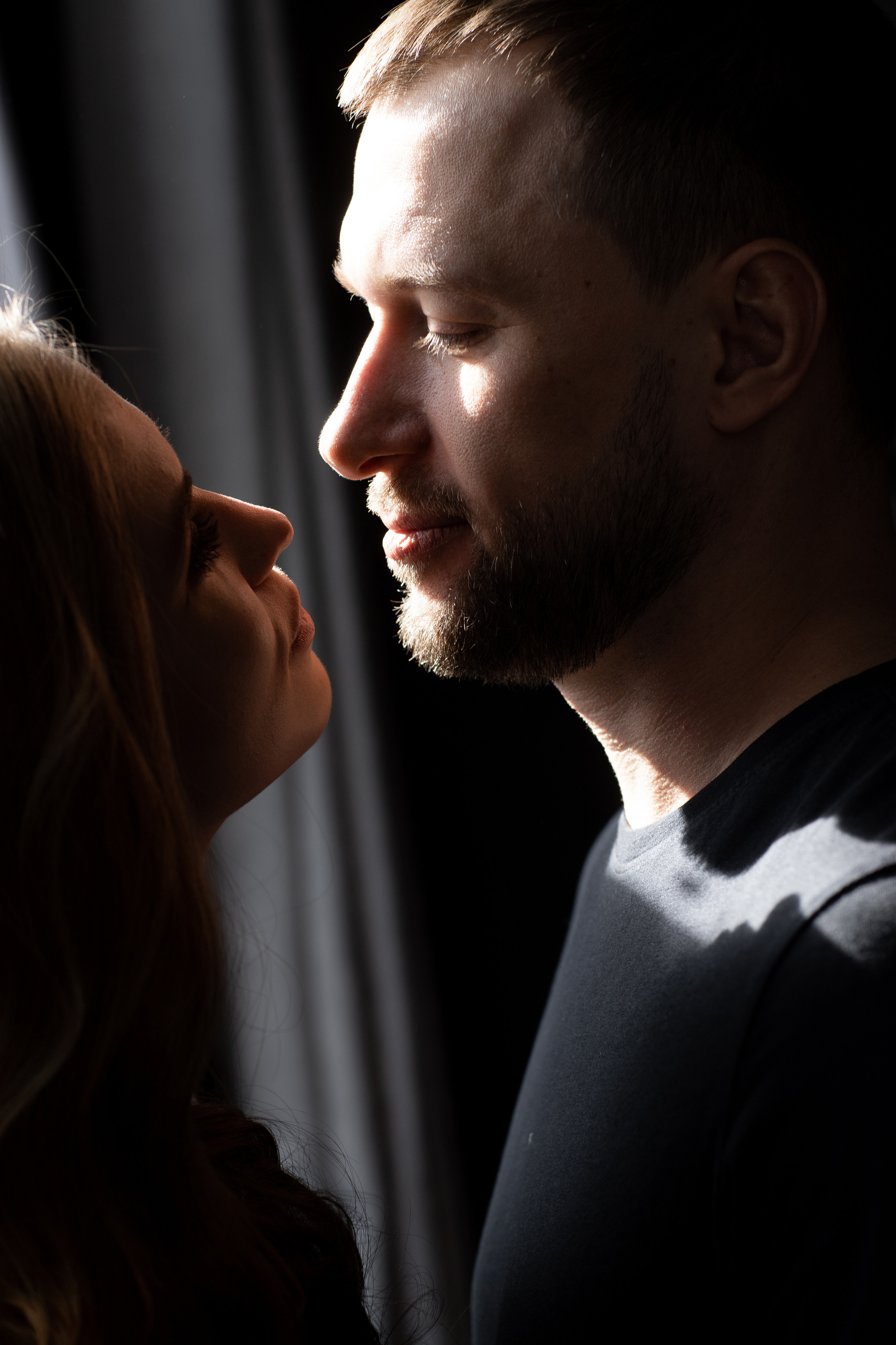 Вова и Марина в фотостудии-лофт НАШЕ МЕСТО. Фотограф Денис Лесковский (Тюмень)