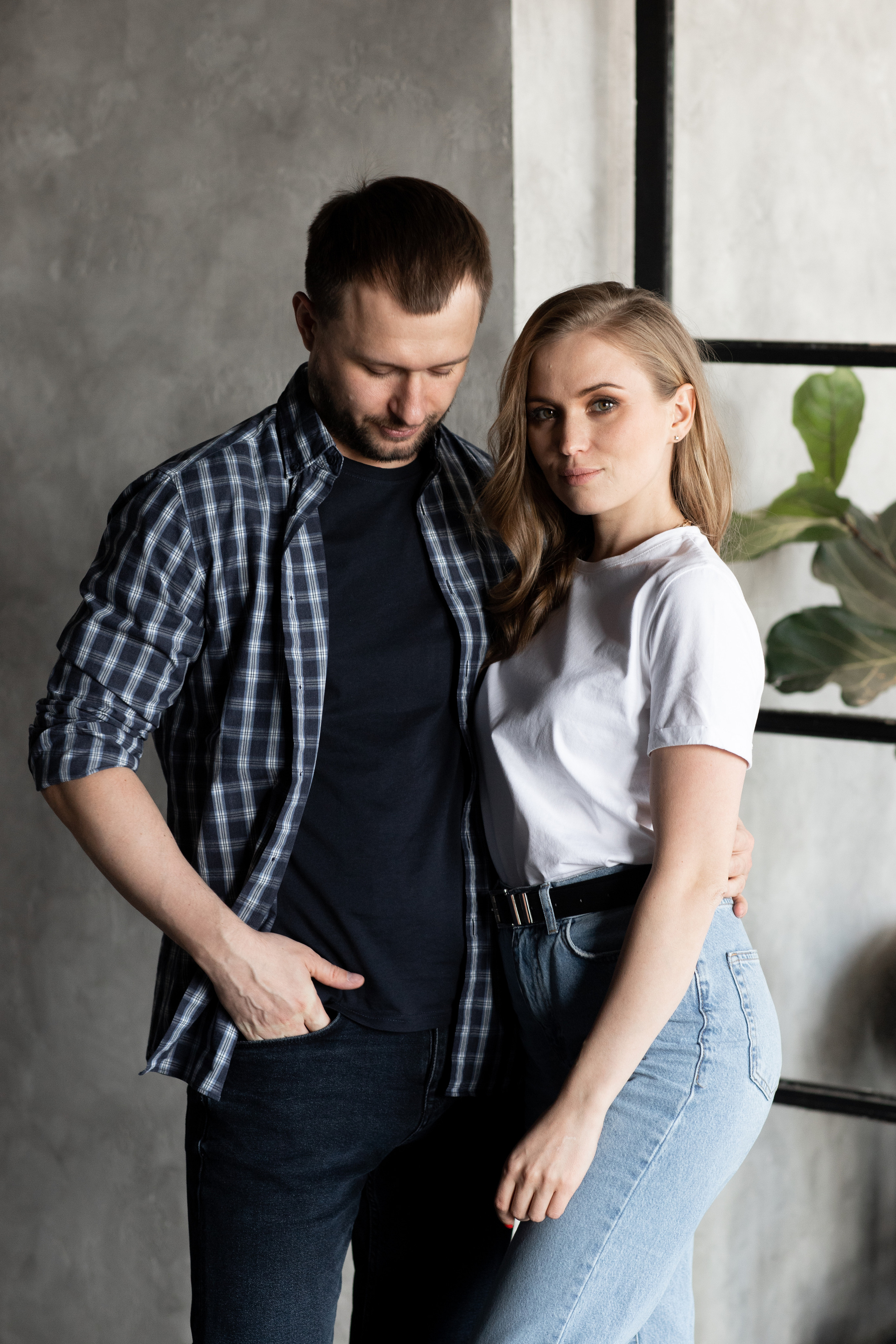 Вова и Марина в фотостудии-лофт НАШЕ МЕСТО. Фотограф Денис Лесковский (Тюмень)