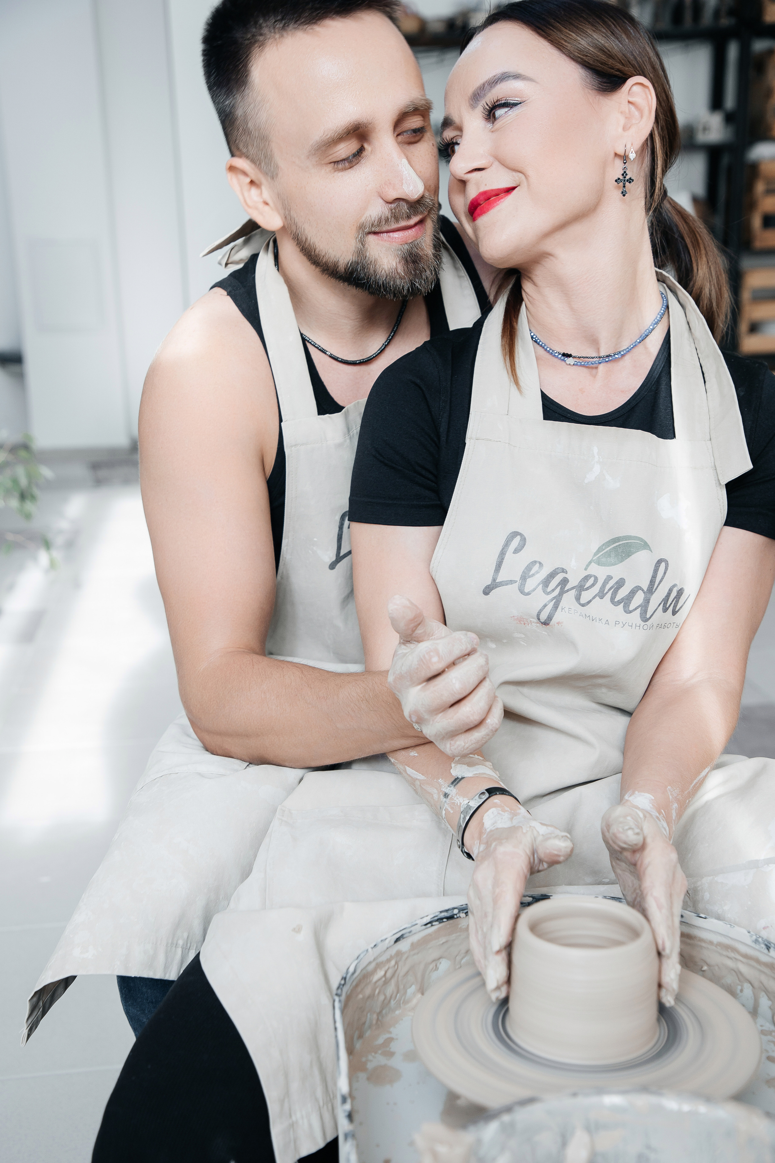 Лавстори в гончарной мастерской. Фотограф Денис Лесковский (Тюмень)