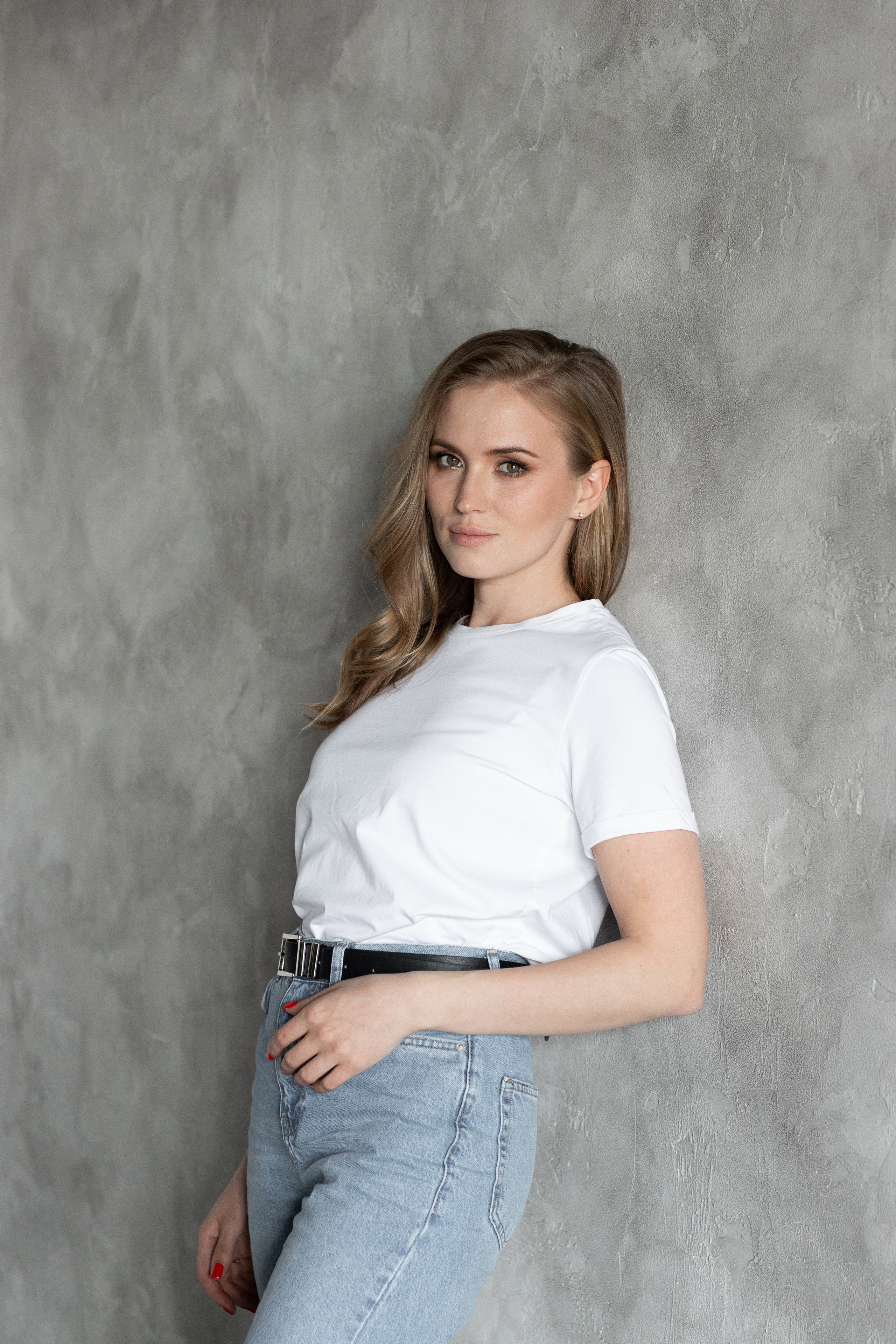 Вова и Марина в фотостудии-лофт НАШЕ МЕСТО. Фотограф Денис Лесковский (Тюмень)