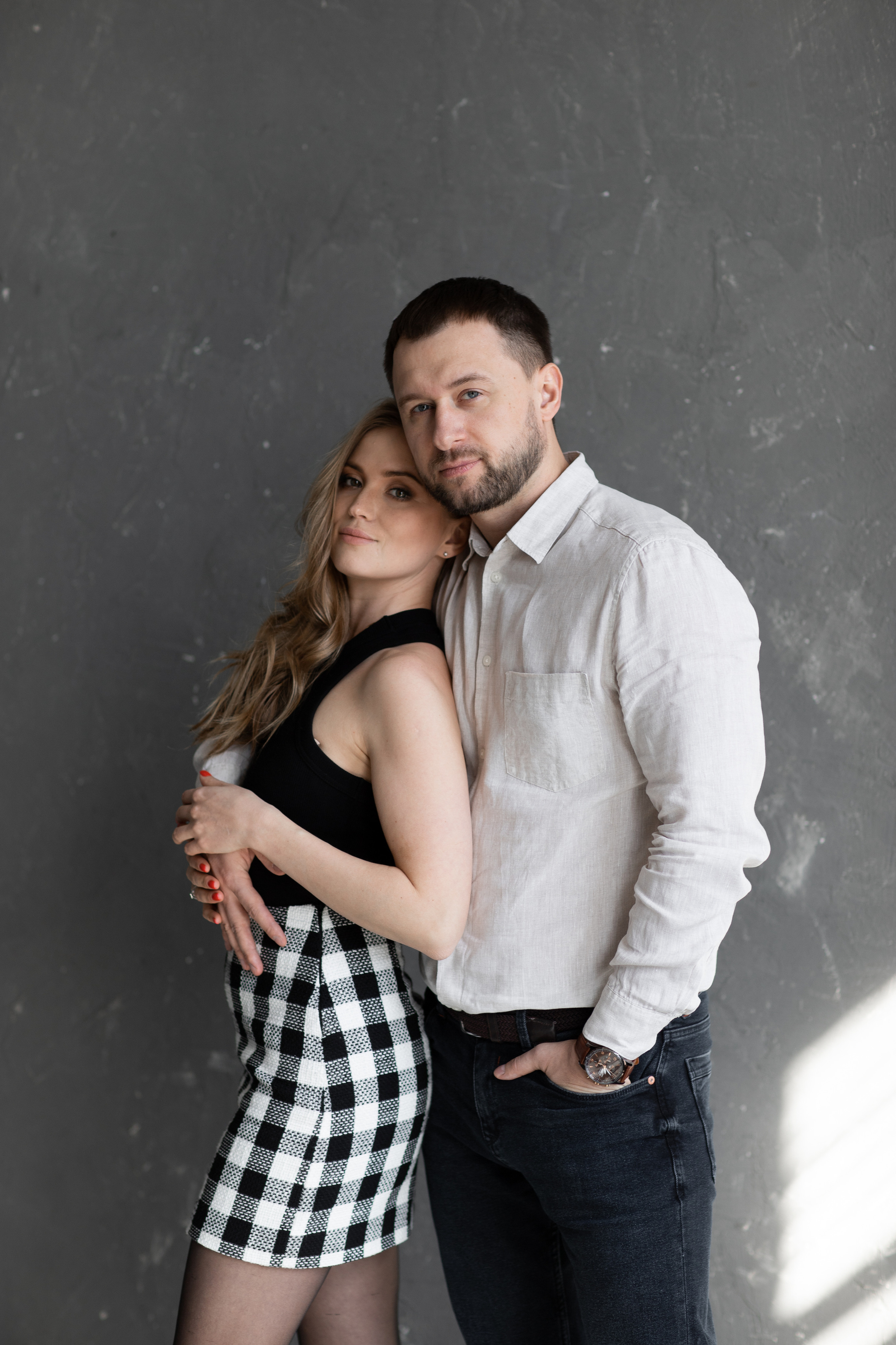 Вова и Марина в фотостудии-лофт НАШЕ МЕСТО. Фотограф Денис Лесковский (Тюмень)