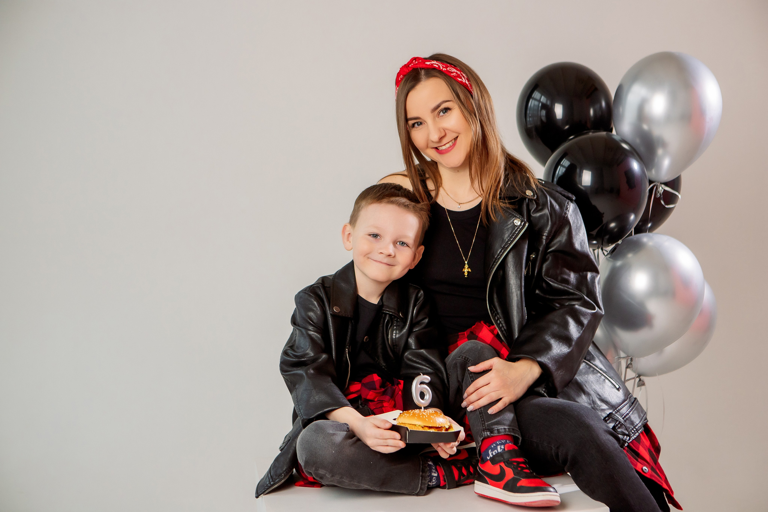 Мама и сын. Семейный детский фотограф. Фотосессия в Минске