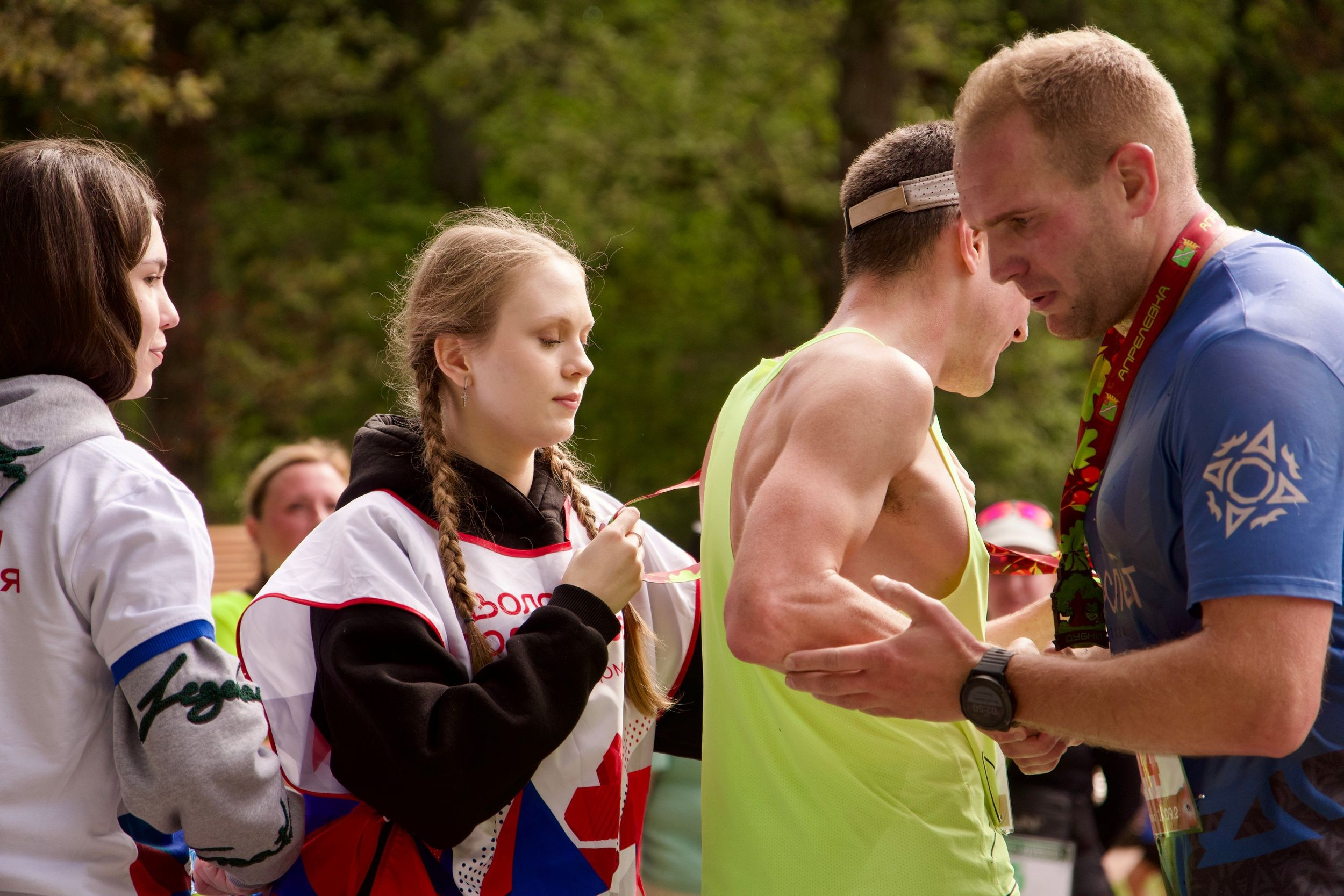 Забег в парке «Дубки». Кафе «БЕЛКА НАШЕПТАЛА». Ну оооочень концептуальное кафе