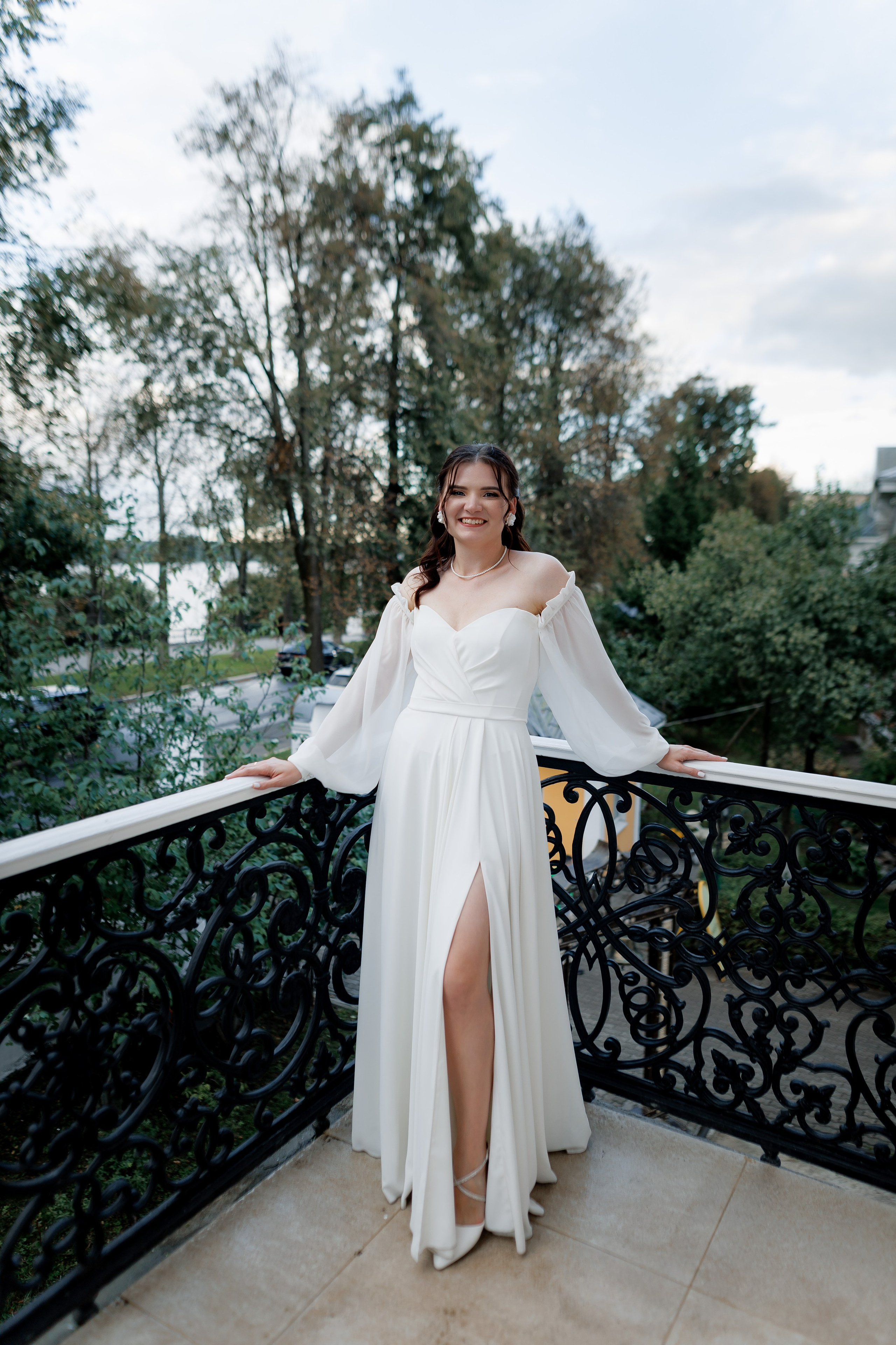 Свадебный банкет Полины и Ильи: волшебство в «Музыке и Времени». Свадебный фотограф Михаил Александров