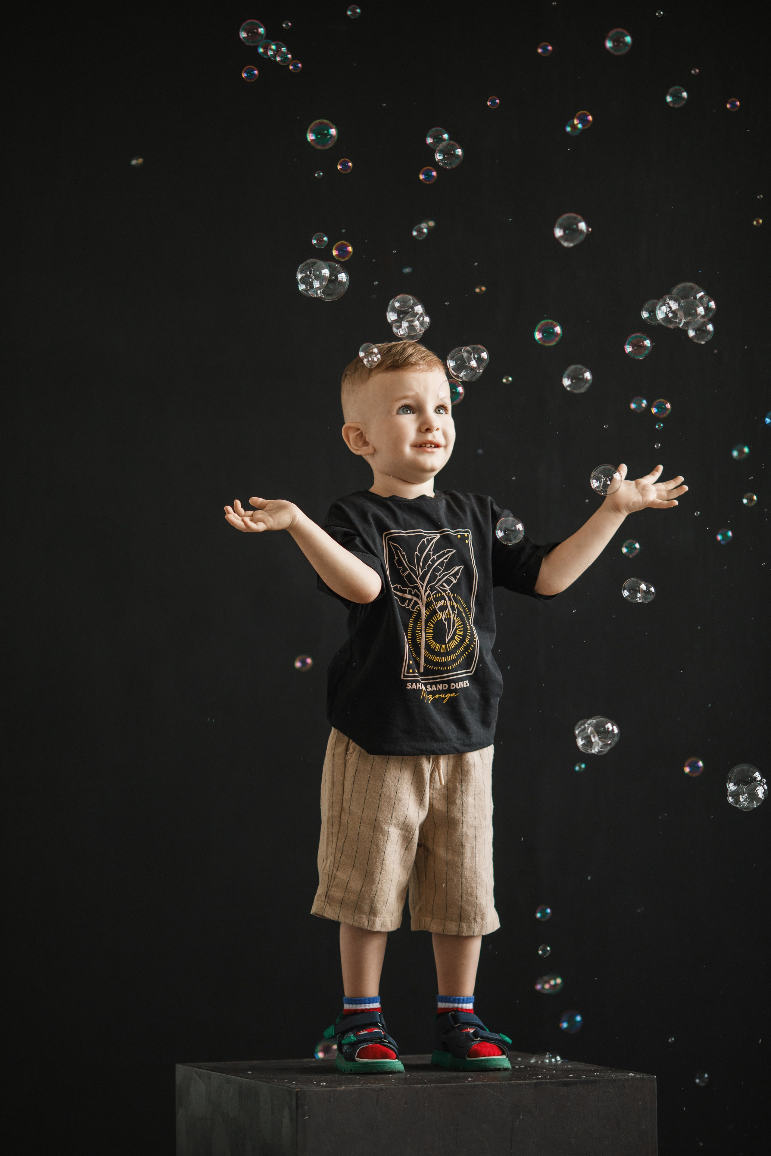 Семейная фотосессия с бенто-тортом. Фотограф во Владикавказе Юрий Геворгизов