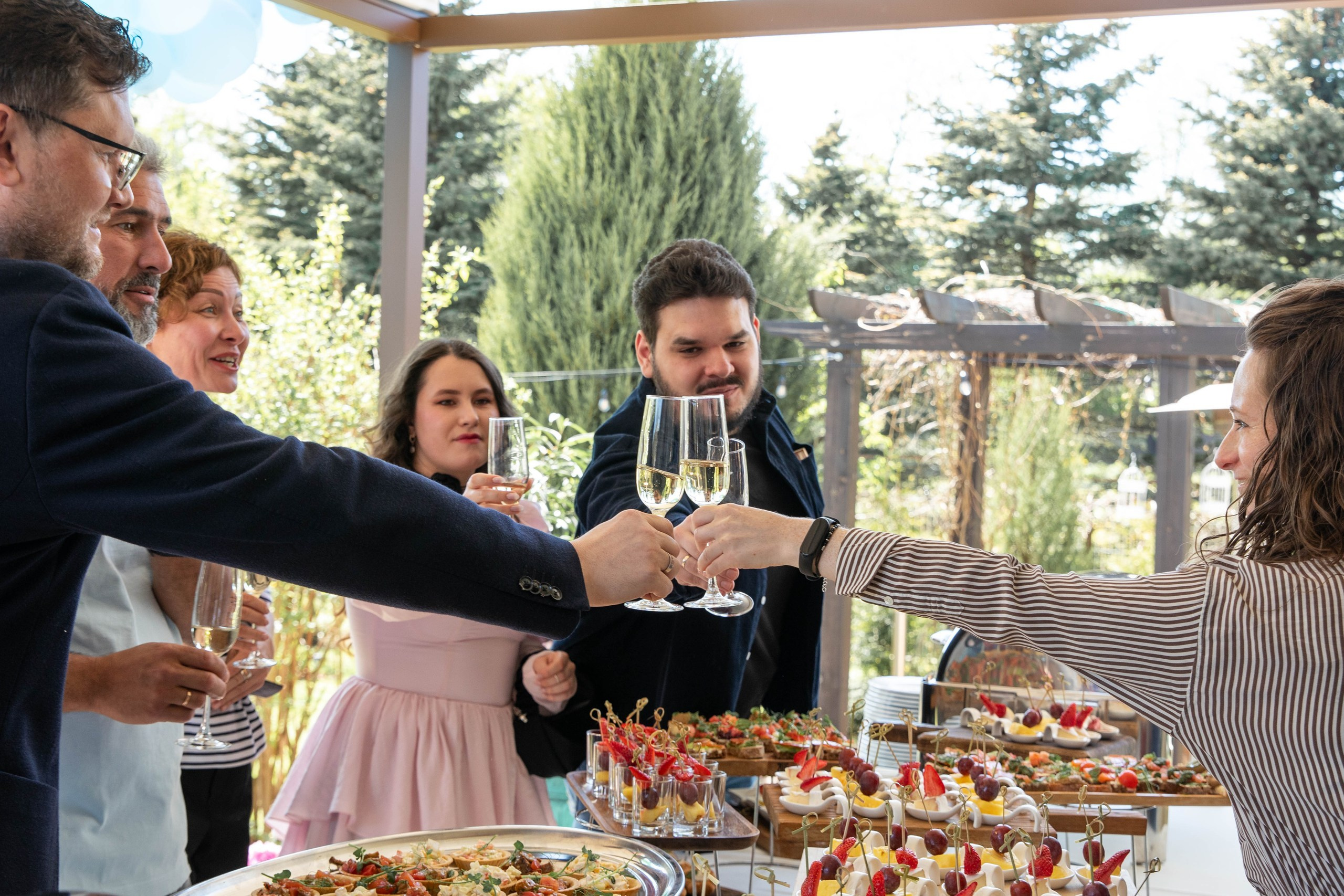 Организация юбилея в загородном доме. Праздничное агентство ПИОН