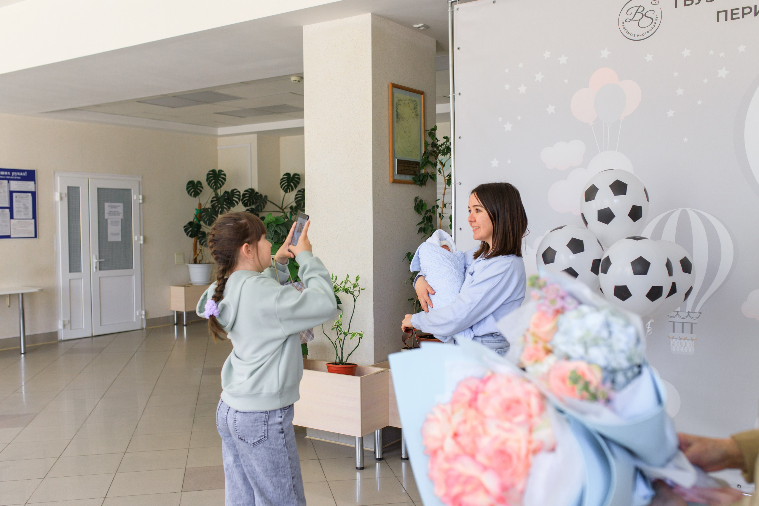 Съемка выписки из роддома. Фотограф в Уфе Ирина Идрисова