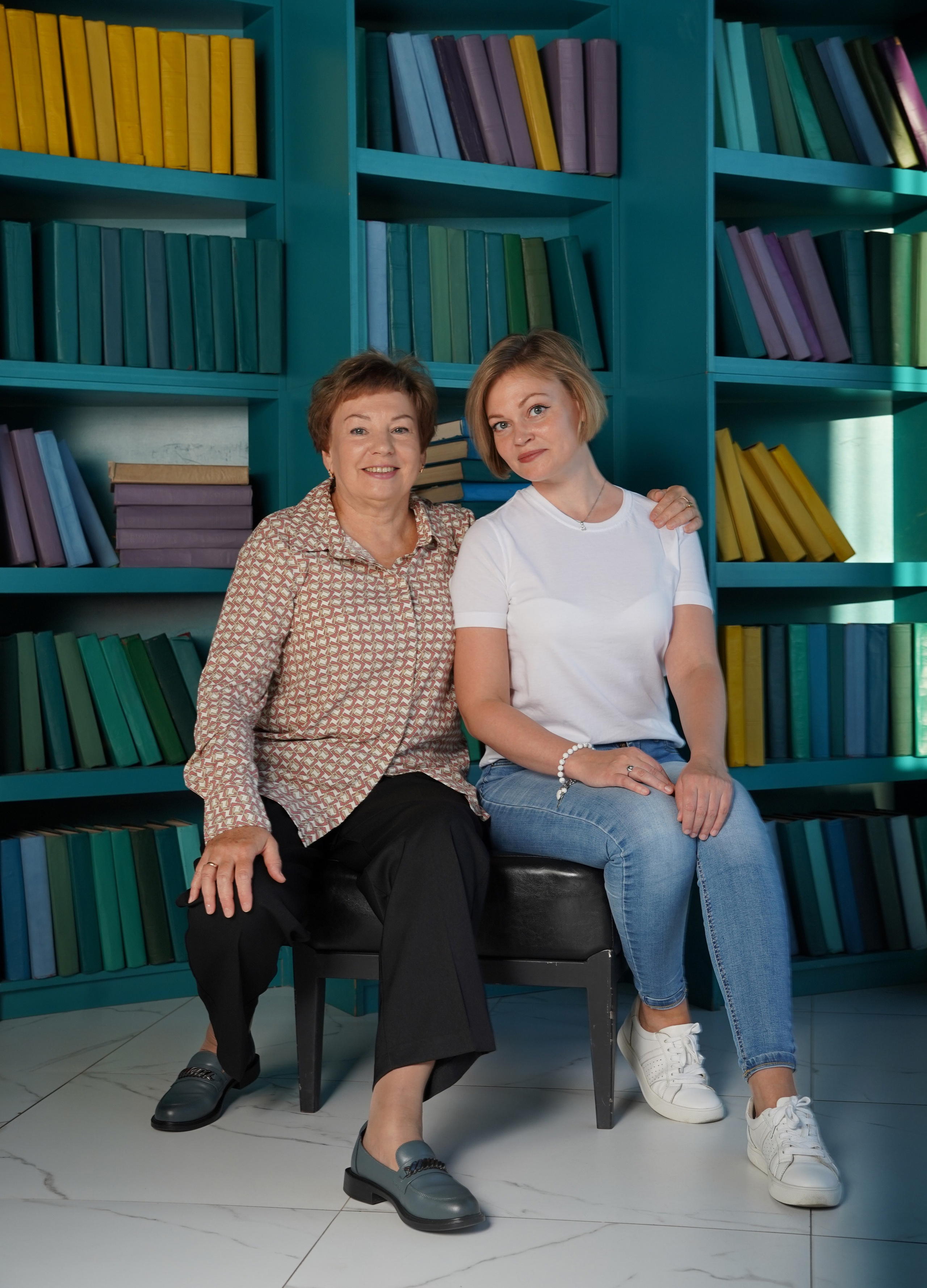 В библиотеке. Студийный и портретный фотограф в САНКТ-ПЕТЕРБУРГЕИрина Махаон