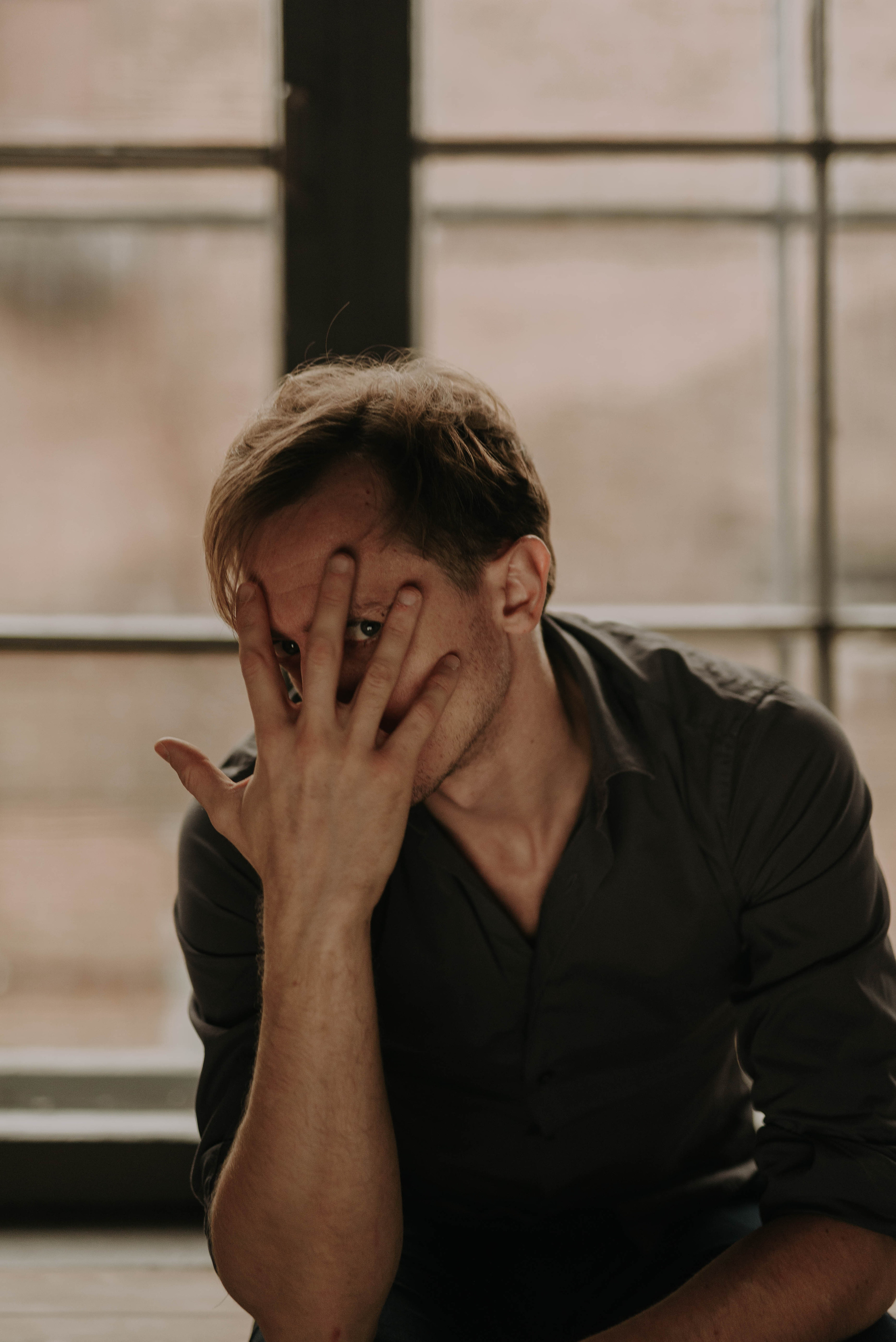 Актер Илья Морозов