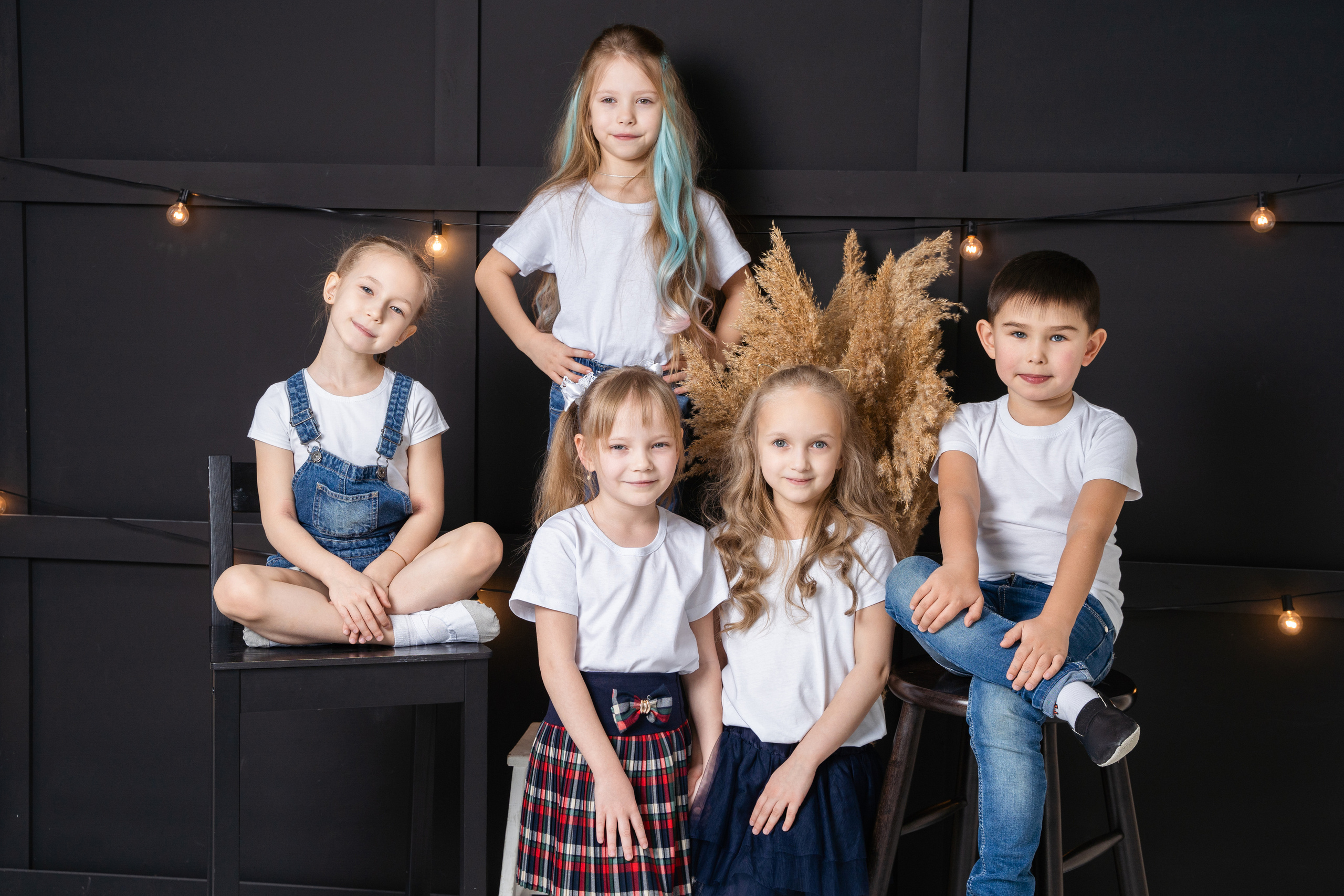 Выпускники детского сада в фотостудии. Выпускные альбомы Нижнекамск Набережные Челны Фотостудия Небо