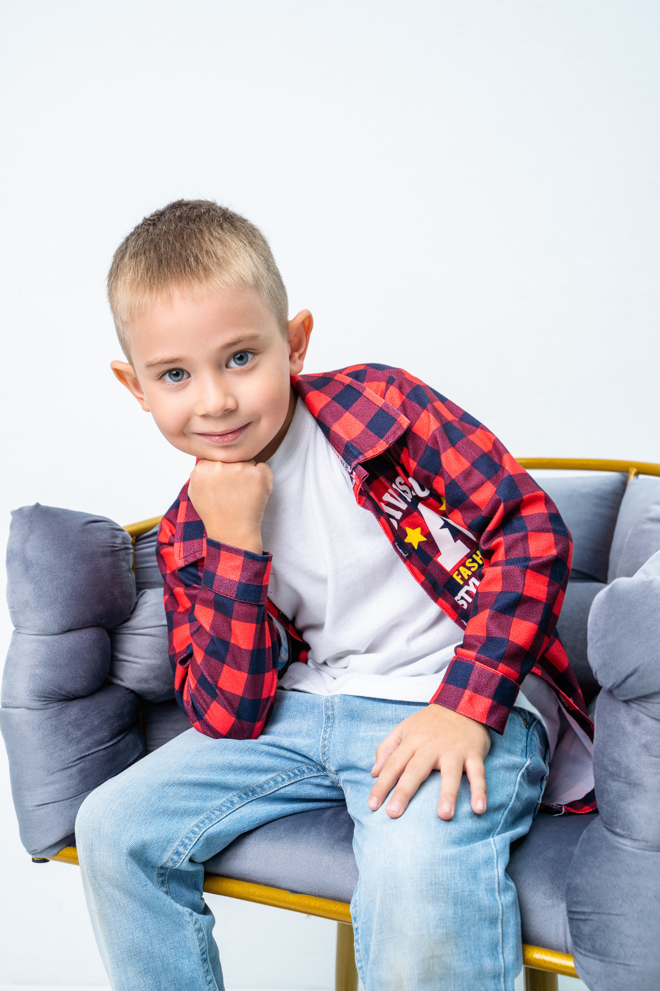 Портреты выпускников детского сада. Выпускные альбомы Нижнекамск Набережные Челны Фотостудия Небо