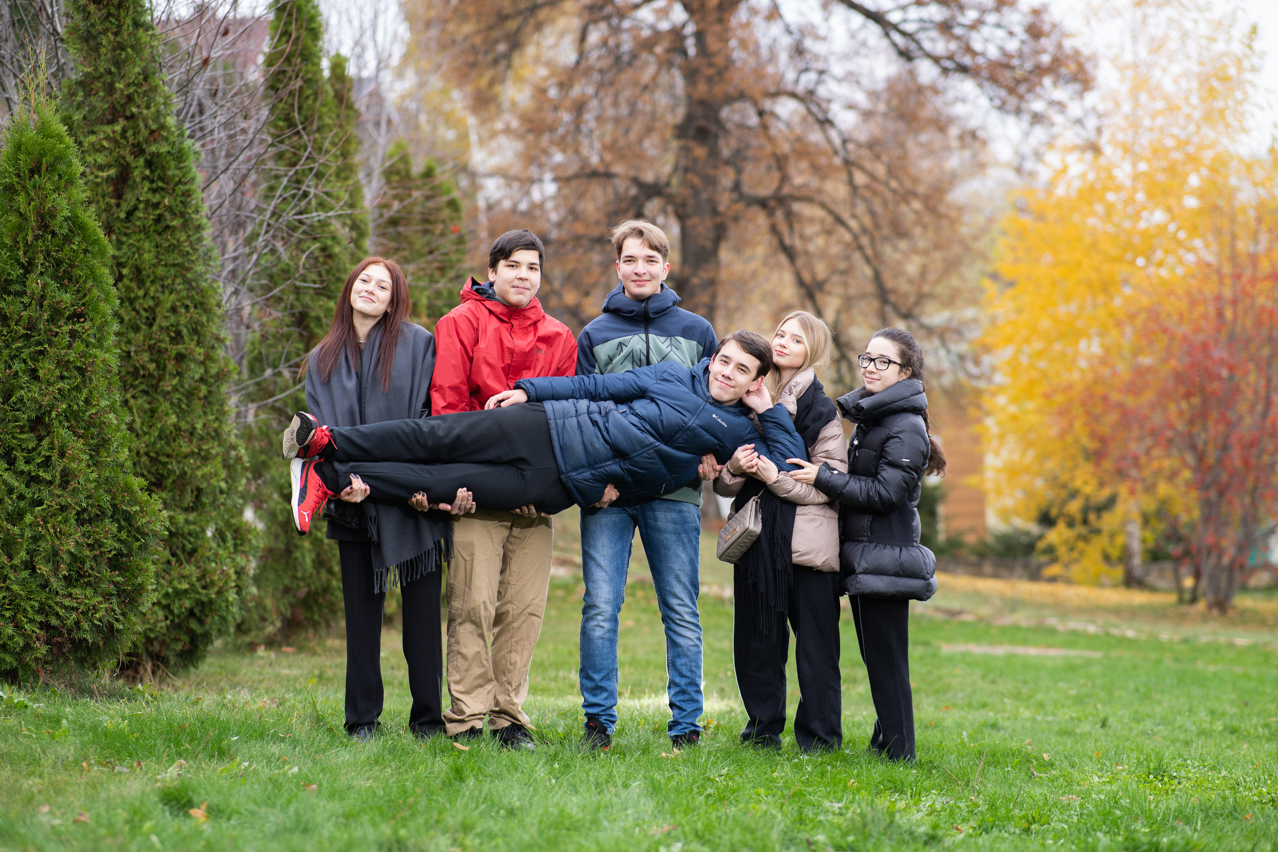 Выпускная фотосессия на природе. Выпускные альбомы Нижнекамск Набережные Челны Фотостудия Небо