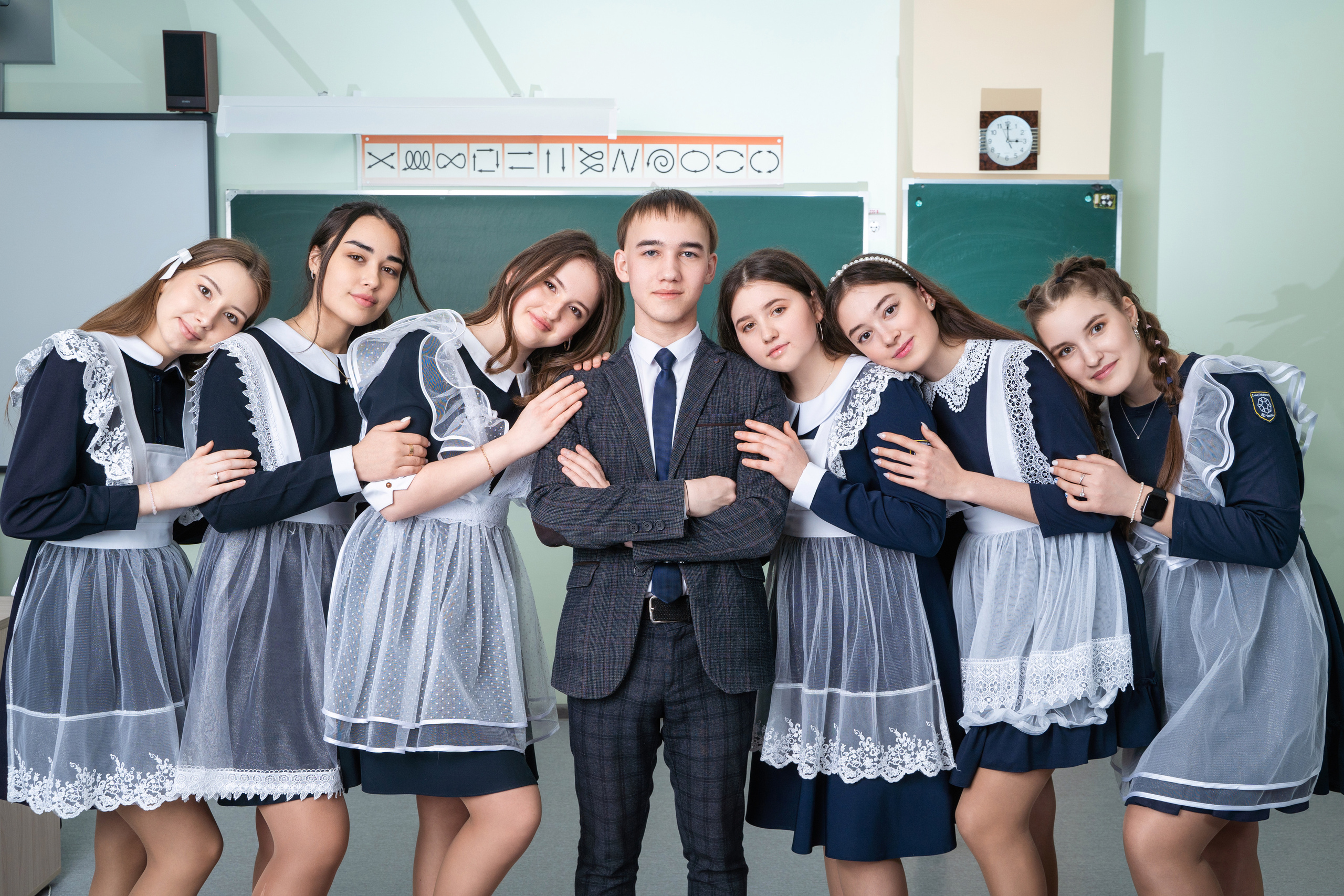 Выпускники портфолио. Выпускные альбомы Нижнекамск Набережные Челны Фотостудия Небо