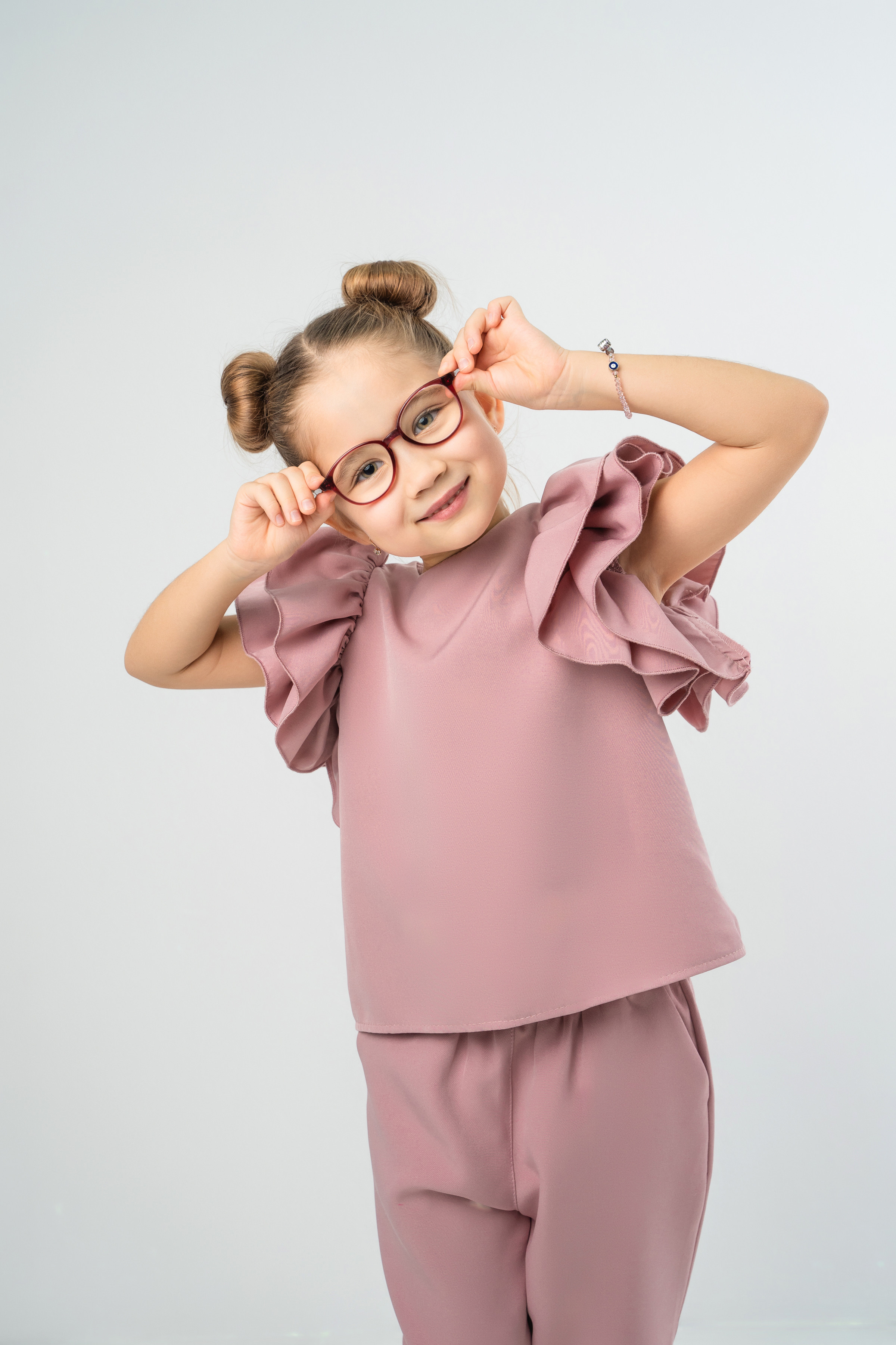 Портреты выпускников детского сада. Выпускные альбомы Нижнекамск Набережные Челны Фотостудия Небо