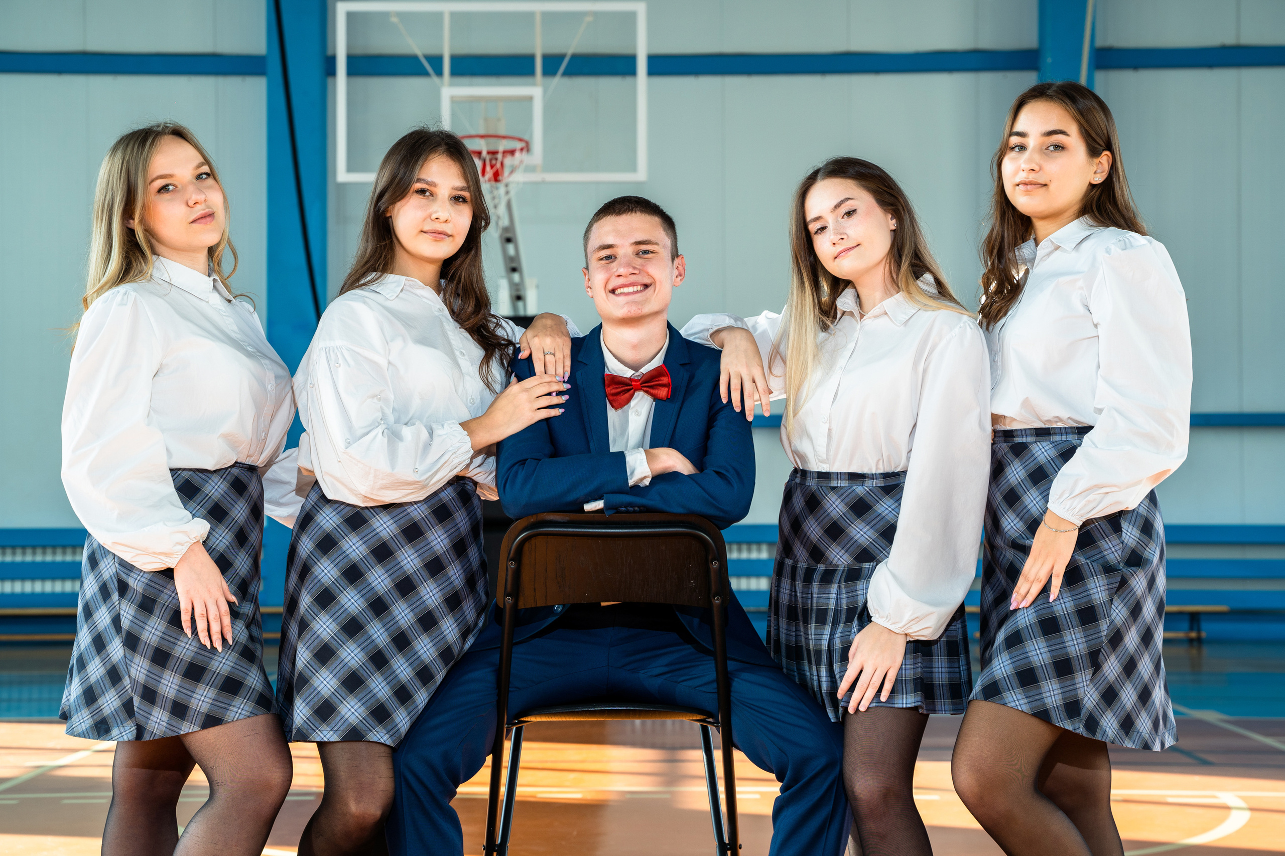 Выпускники портфолио. Выпускные альбомы Нижнекамск Набережные Челны Фотостудия Небо