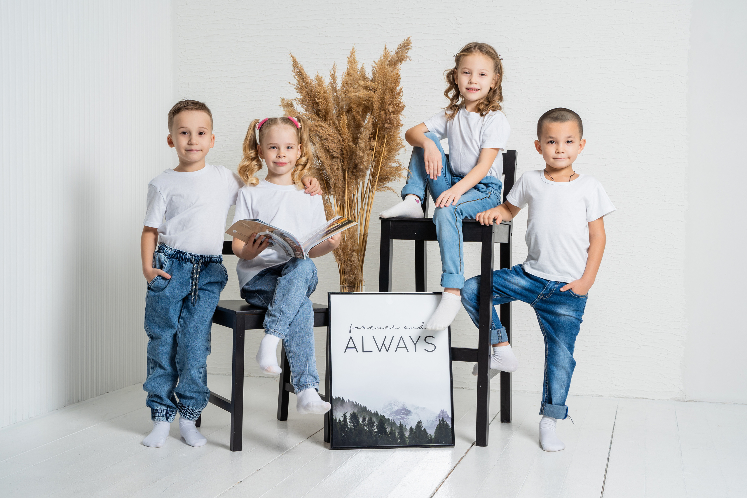 Выпускники детского сада в фотостудии. Выпускные альбомы Нижнекамск Набережные Челны Фотостудия Небо