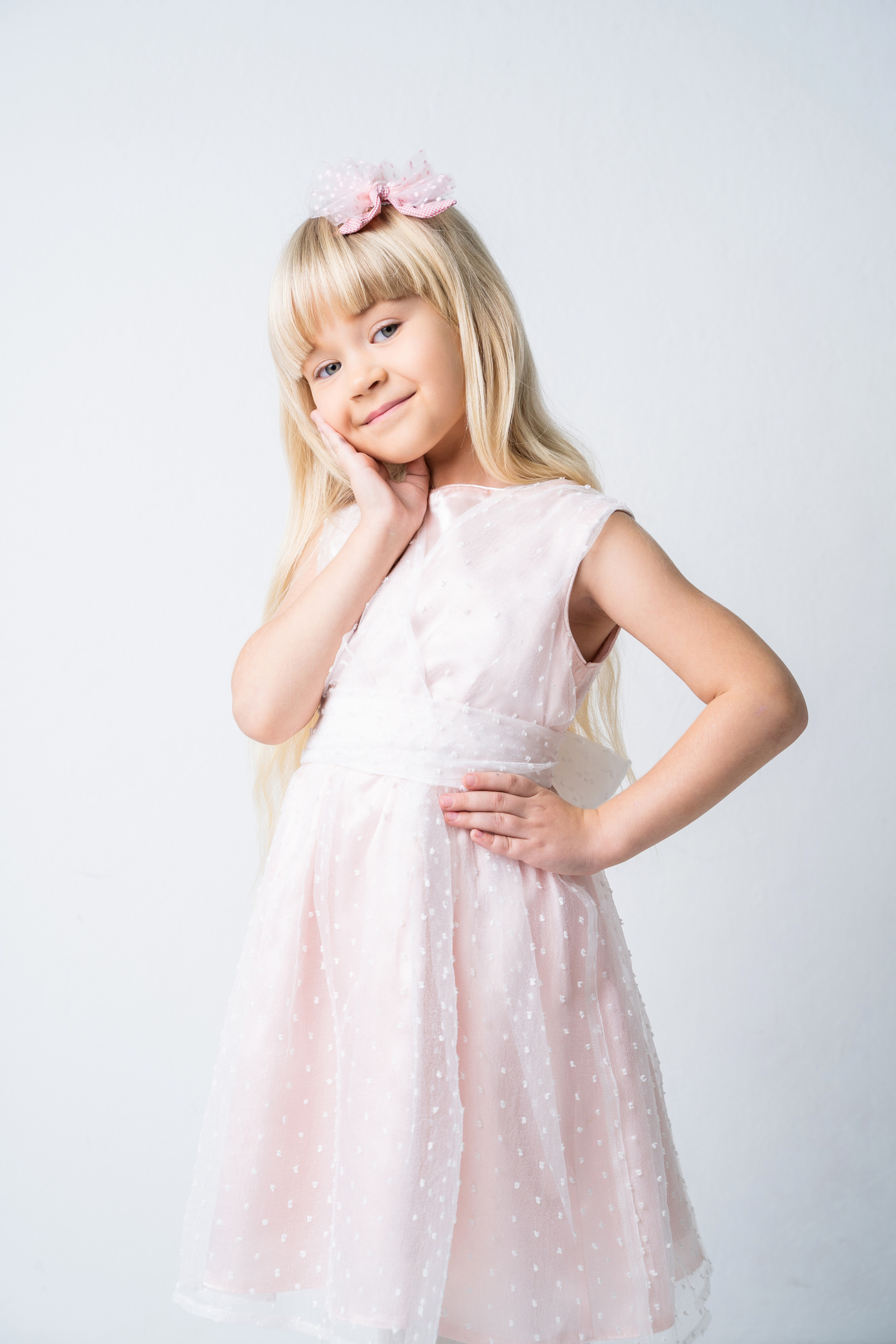 Портреты выпускников детского сада. Выпускные альбомы Нижнекамск Набережные Челны Фотостудия Небо