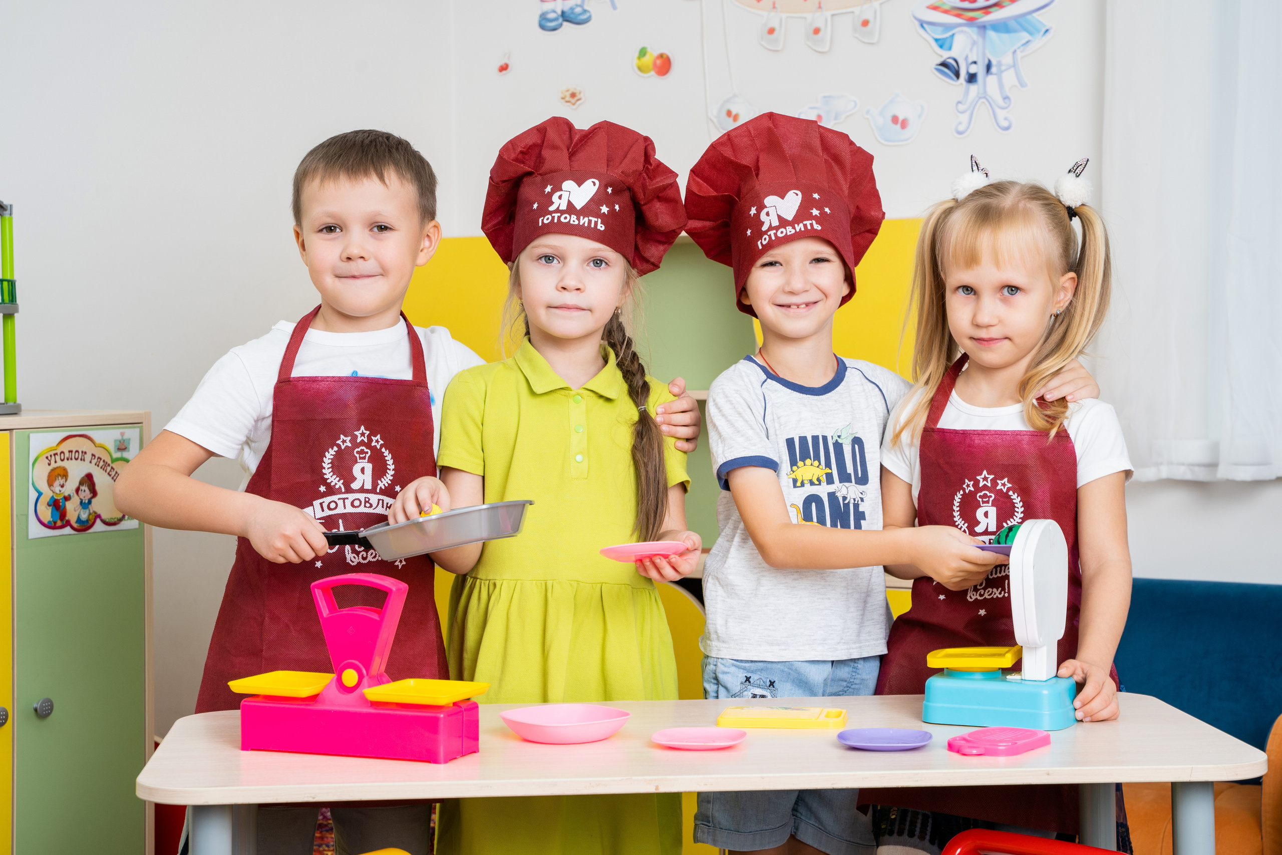 Фотографии выпускников детского сада. Выпускные альбомы Нижнекамск Набережные Челны Фотостудия Небо