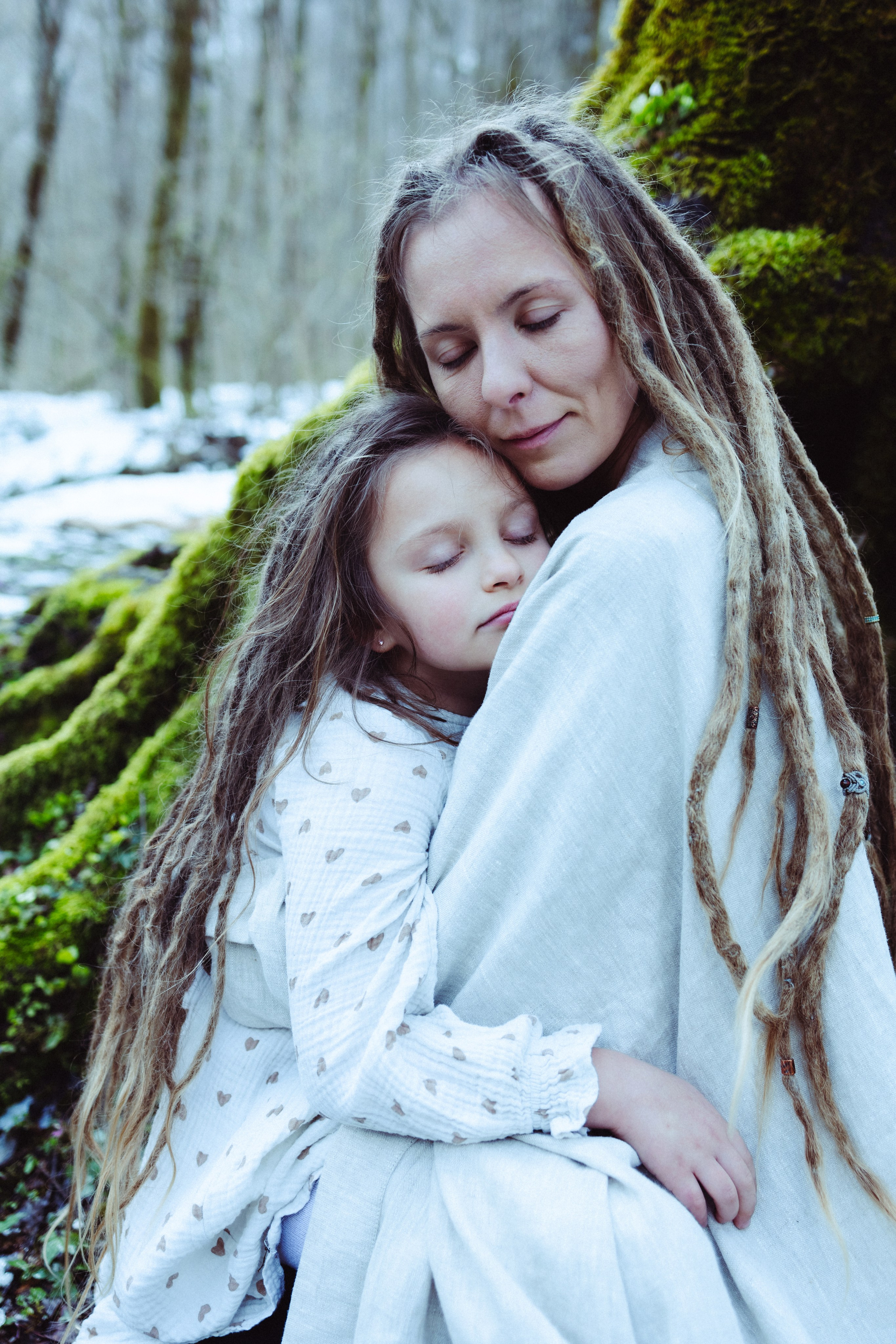 Семейная фотосессия мамы и дочери