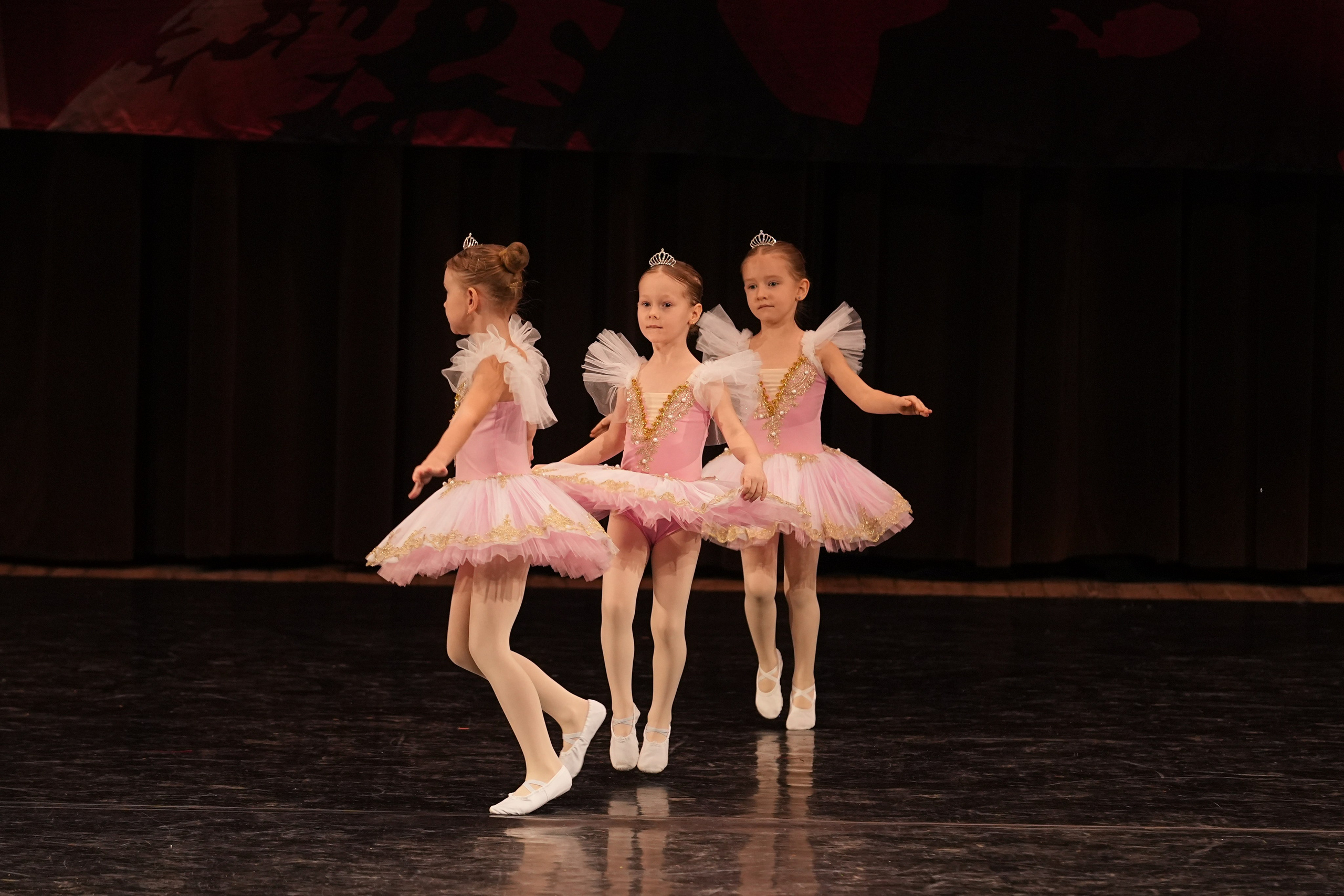 7 декабря, блок 1, г. Москва. Золотое яблочко