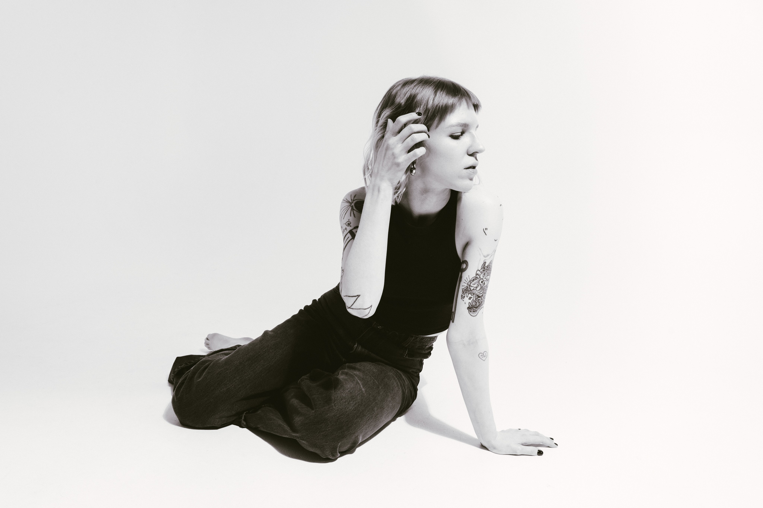 Ника. Студия