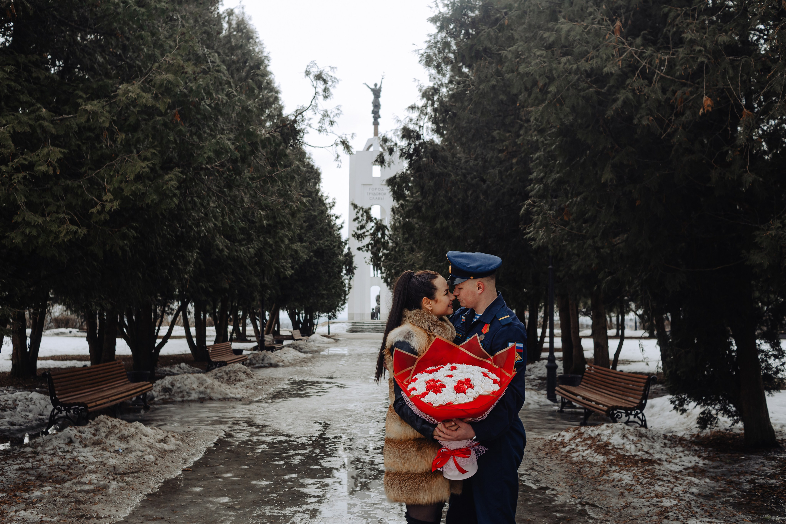 Предложение руки. Фотограф Брянск