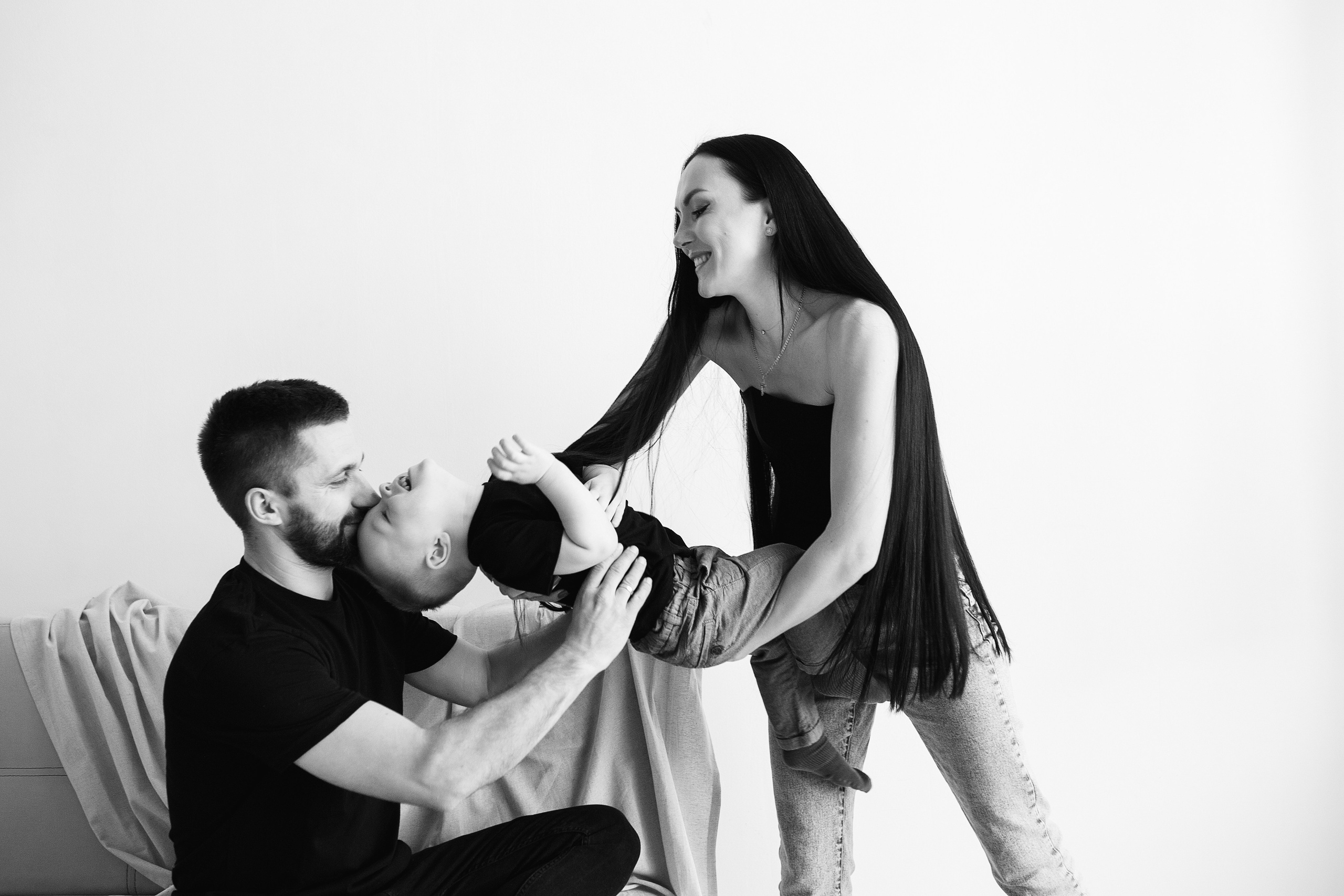 ЧБ серия. Фотограф новорожденных Оксана Полевская