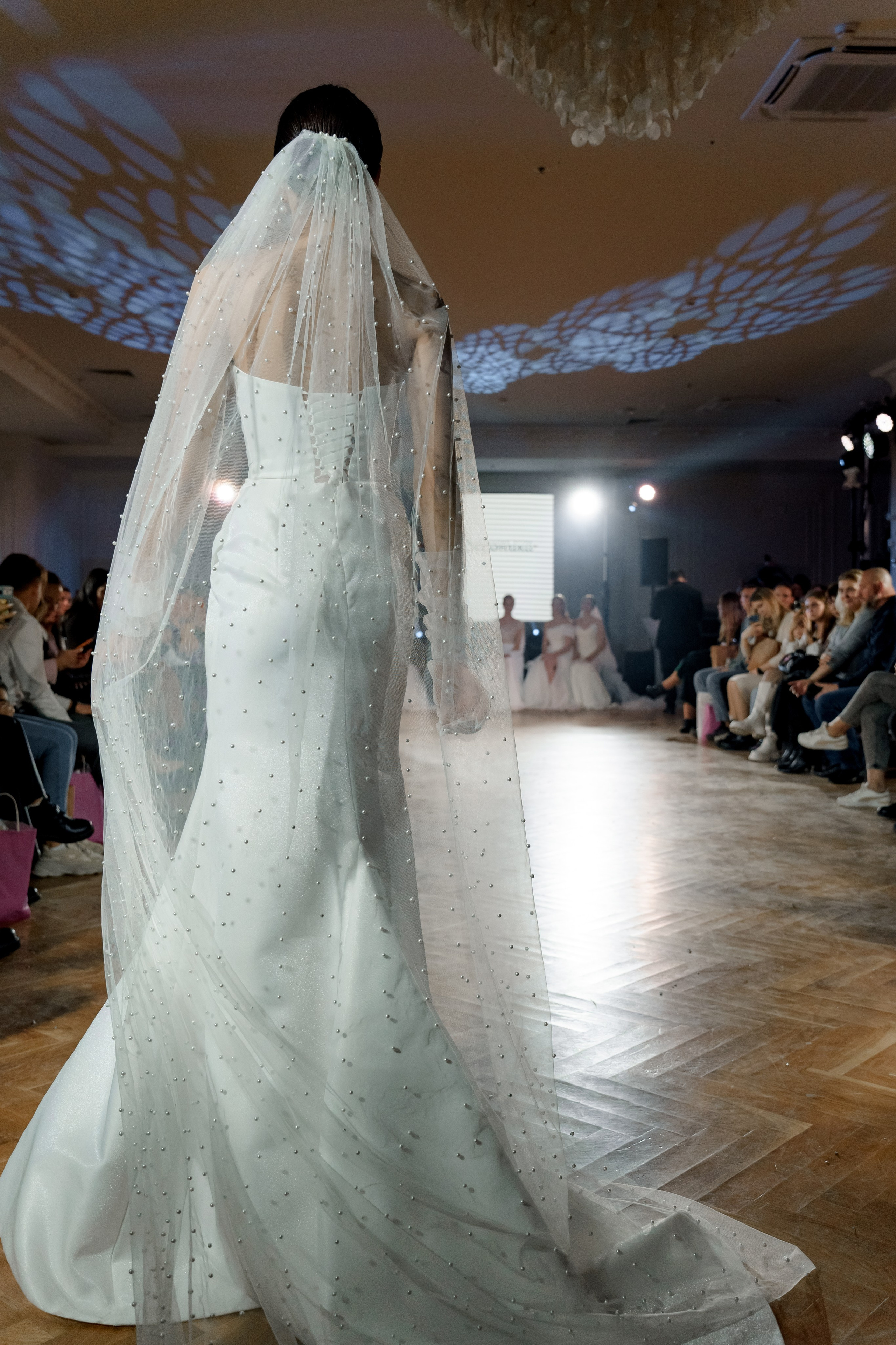 Выставка свадебных специалистов «Свадьба на 1000%». Свадебный фотограф в Санкт-Петербурге