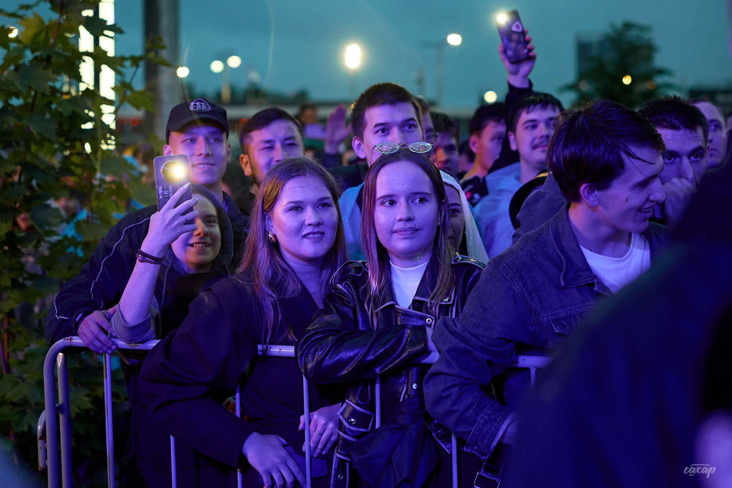 Sqwoz Bab. Профессиональный фотограф в Екатеринбурге Юра Сахар