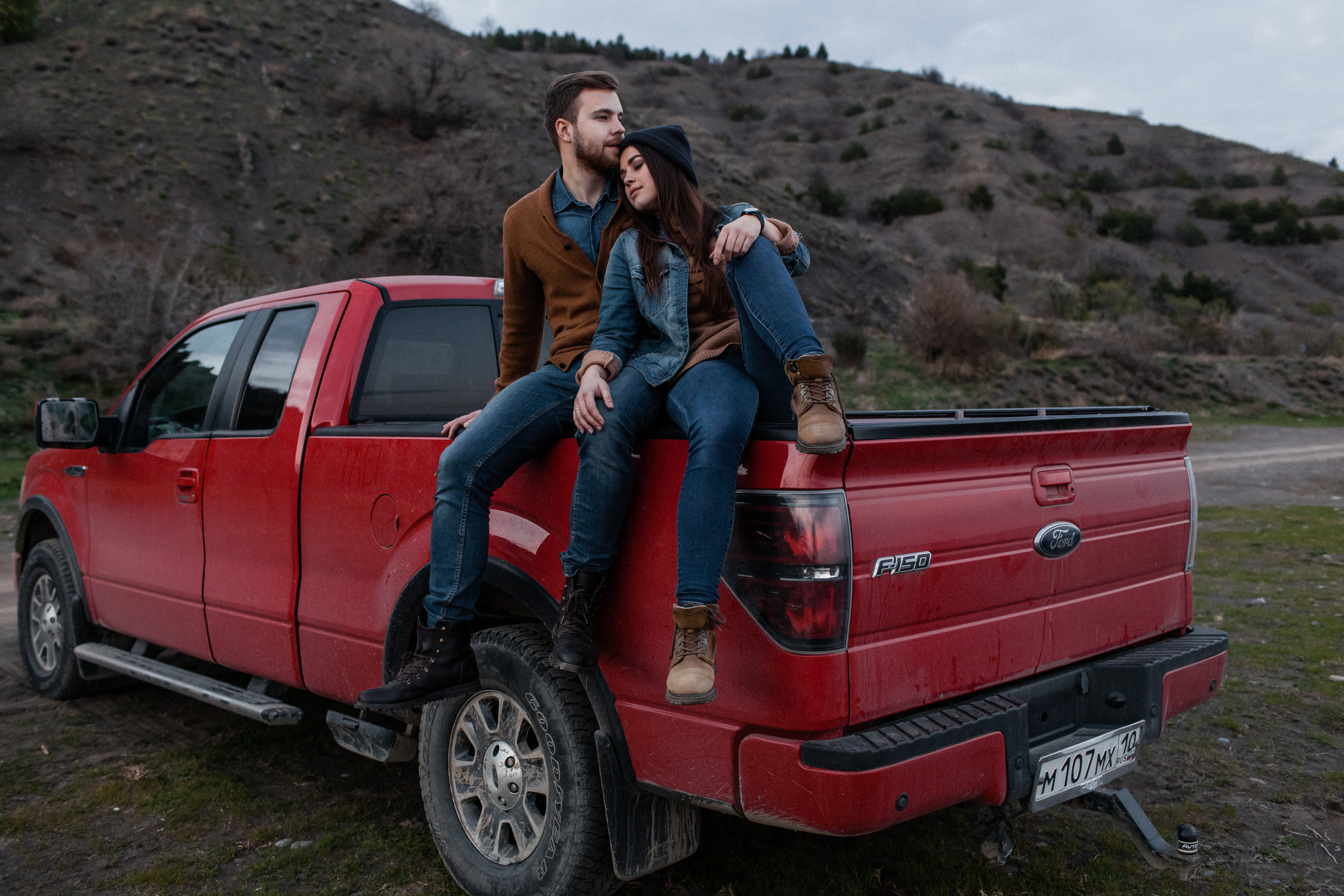 Прогулка на красном пикапе по Крыму. Крым фото, отдых Крым, Севастополь фото, Свадьба фото, Олег Горбатко