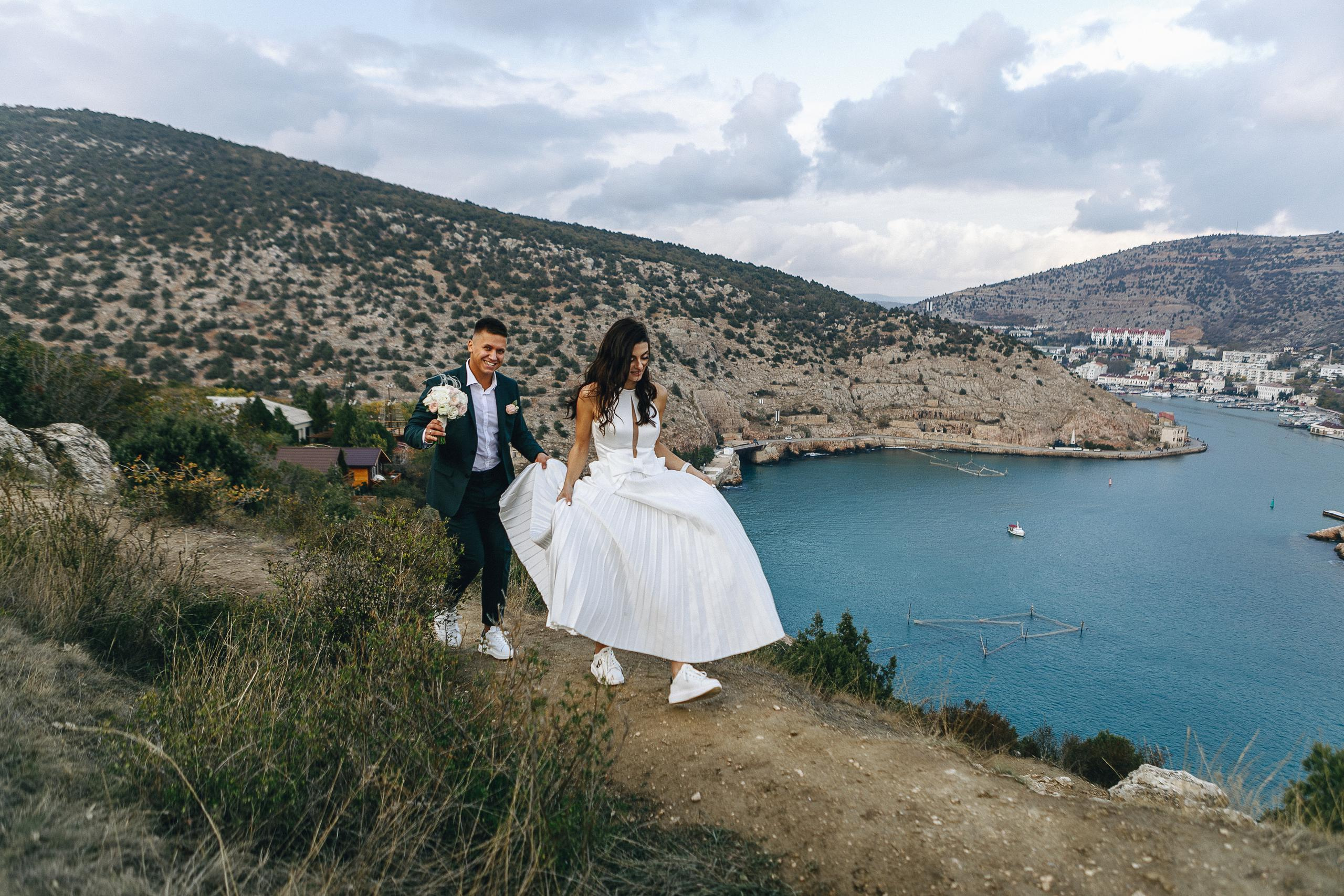 Свадьба в Бухте Балаклава. Крым фото, отдых Крым, Севастополь фото, Свадьба фото, Олег Горбатко