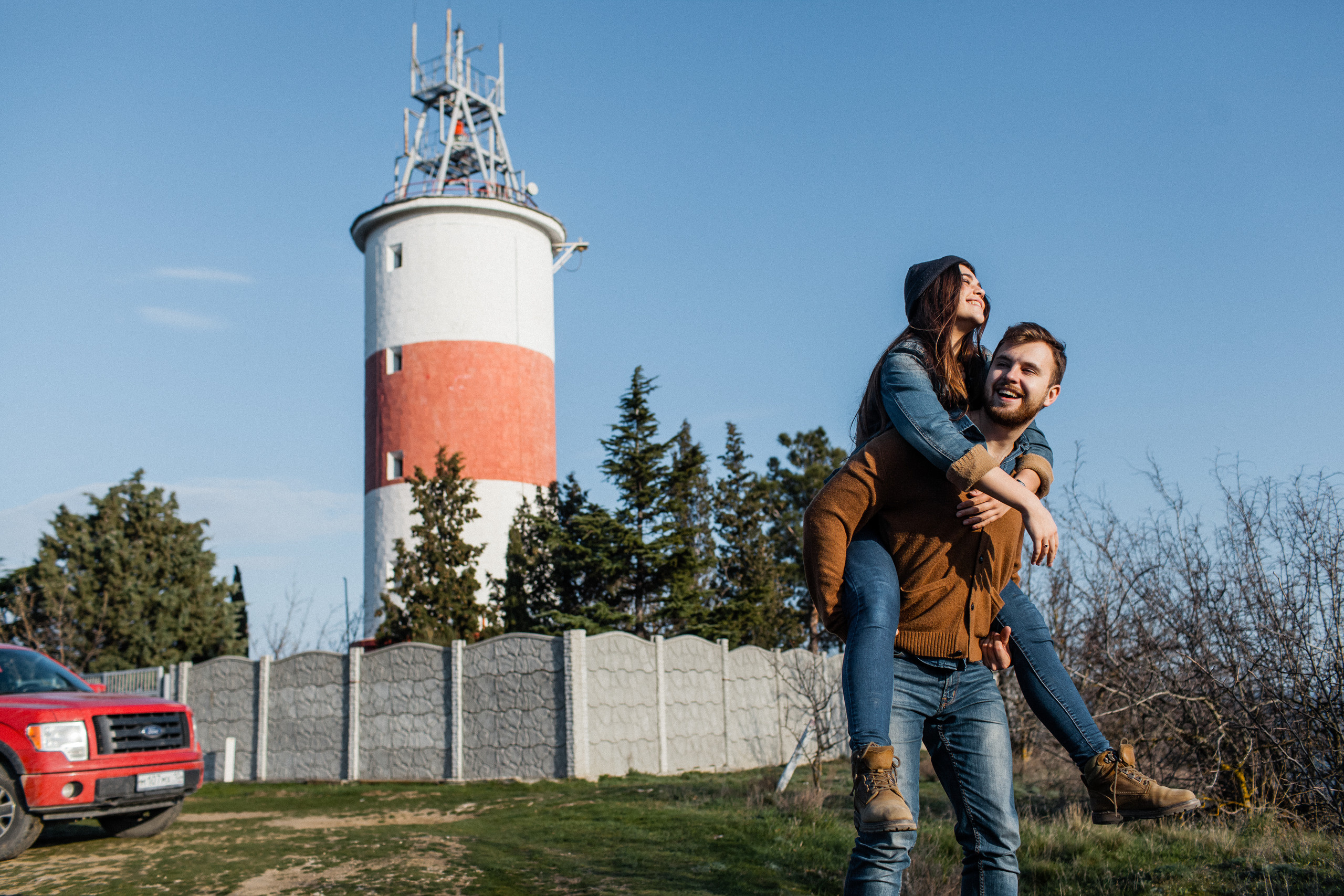 Прогулка на красном пикапе по Крыму. Крым фото, отдых Крым, Севастополь фото, Свадьба фото, Олег Горбатко