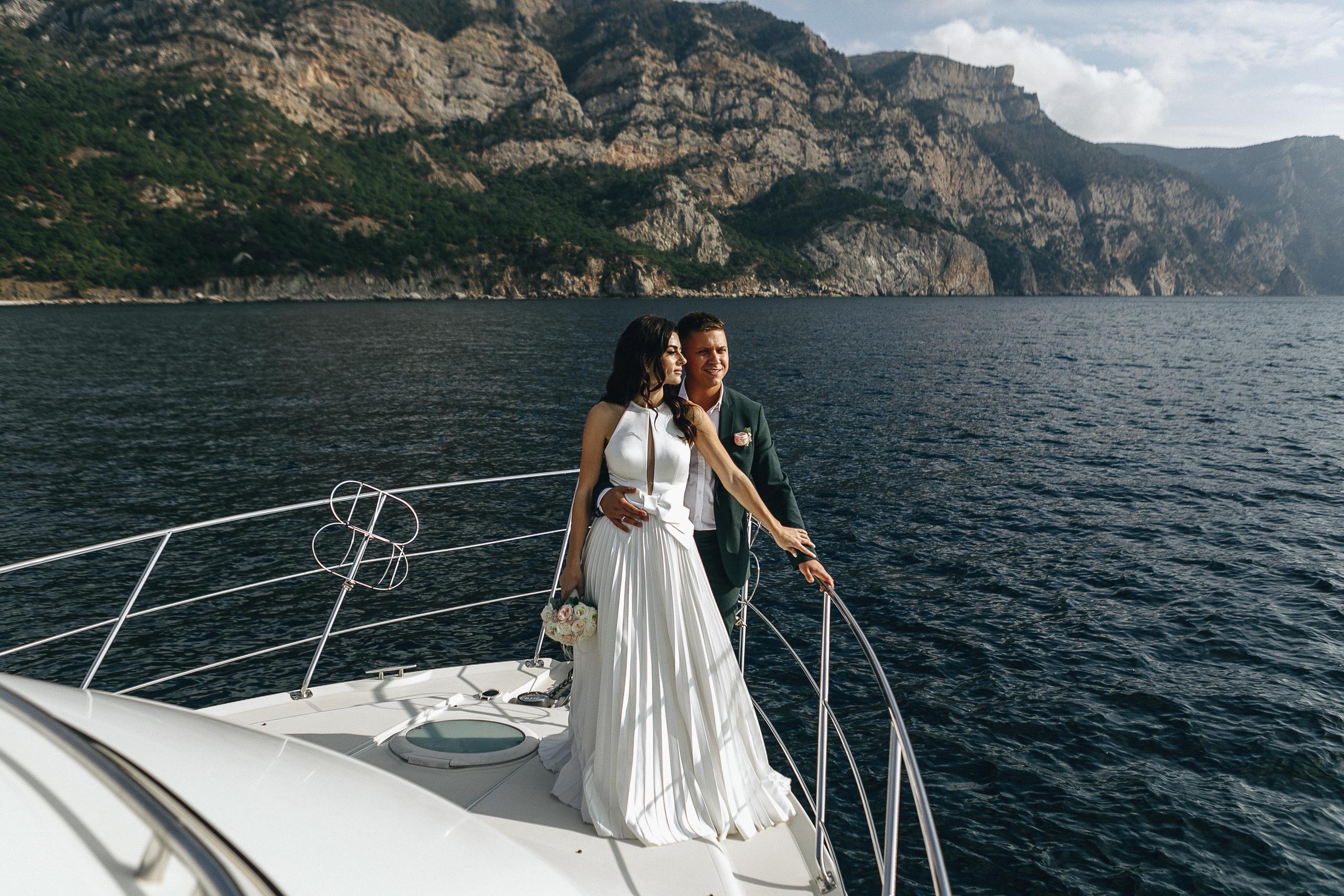 Свадьба в Бухте Балаклава. Крым фото, отдых Крым, Севастополь фото, Свадьба фото, Олег Горбатко