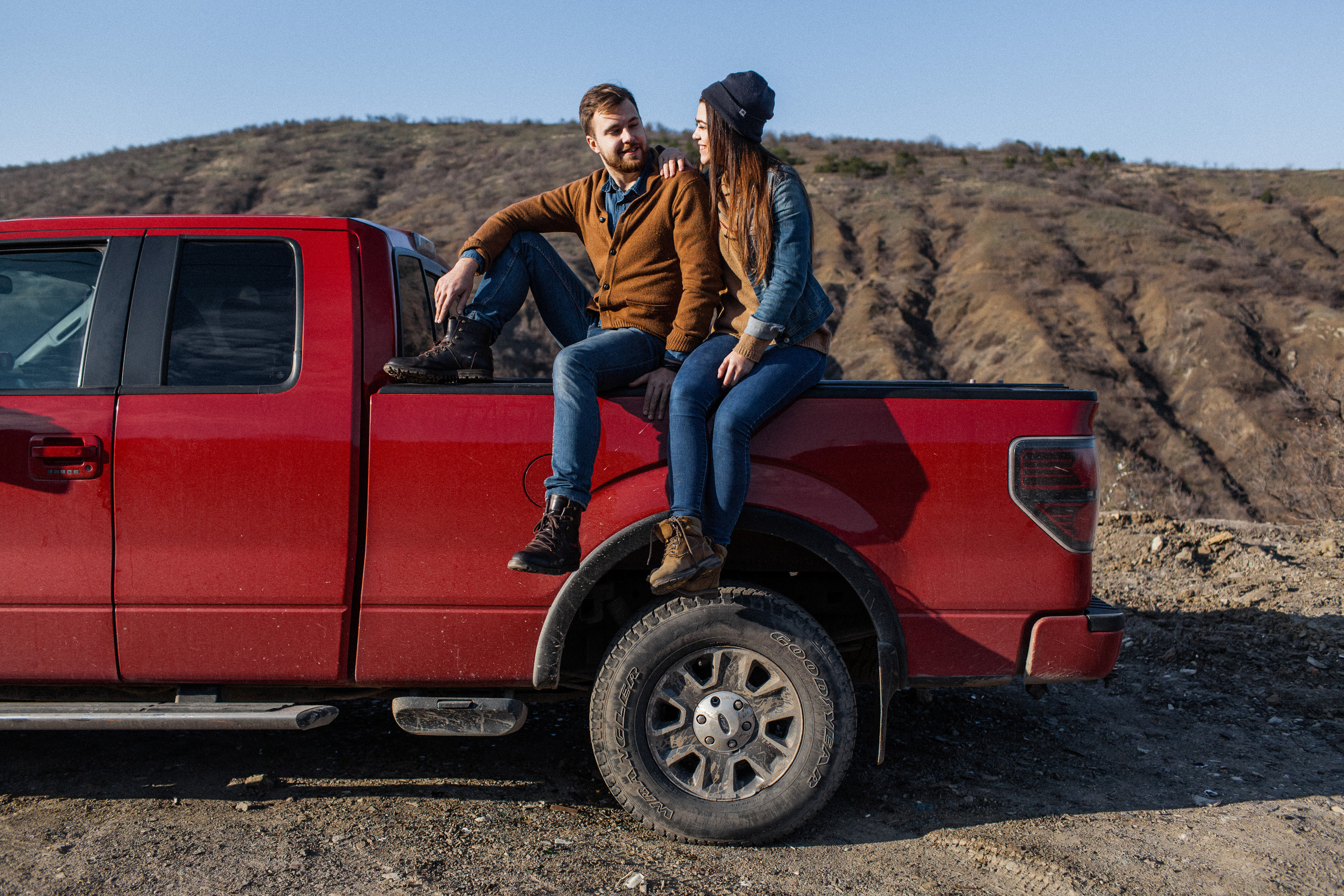 Прогулка на красном пикапе по Крыму. Крым фото, отдых Крым, Севастополь фото, Свадьба фото, Олег Горбатко