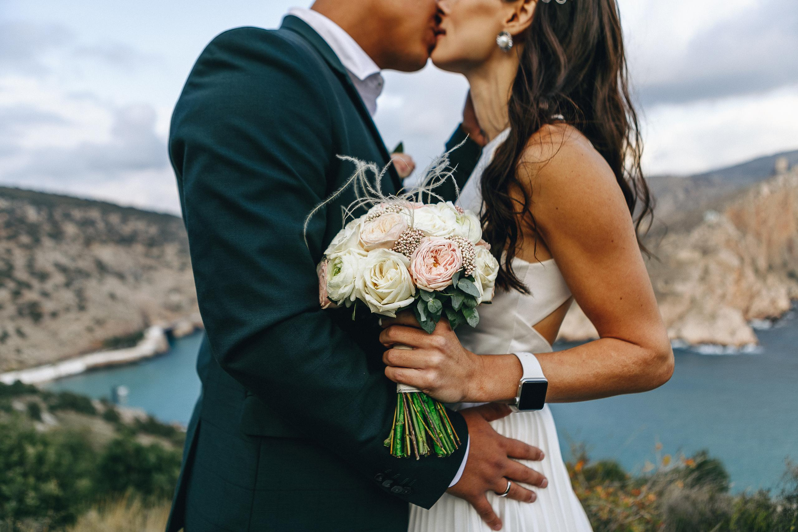 Свадьба в Бухте Балаклава. Крым фото, отдых Крым, Севастополь фото, Свадьба фото, Олег Горбатко