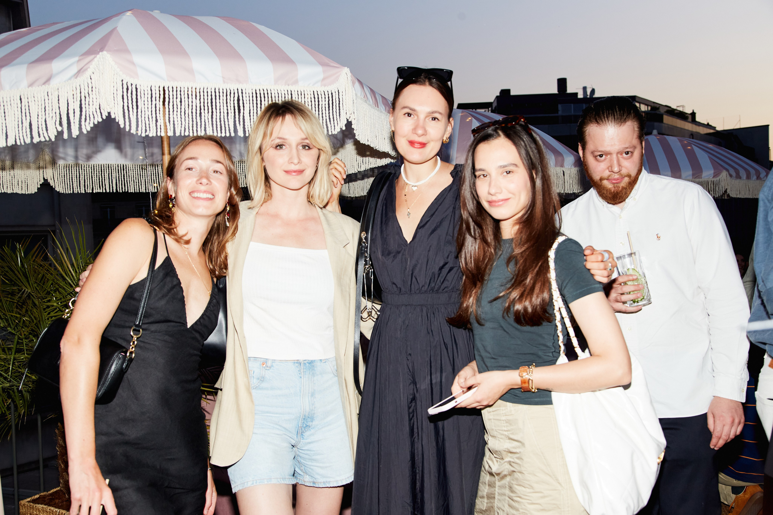 FEVER FRIENDS PARIS PARTY. Photographer Daria Ilkevich