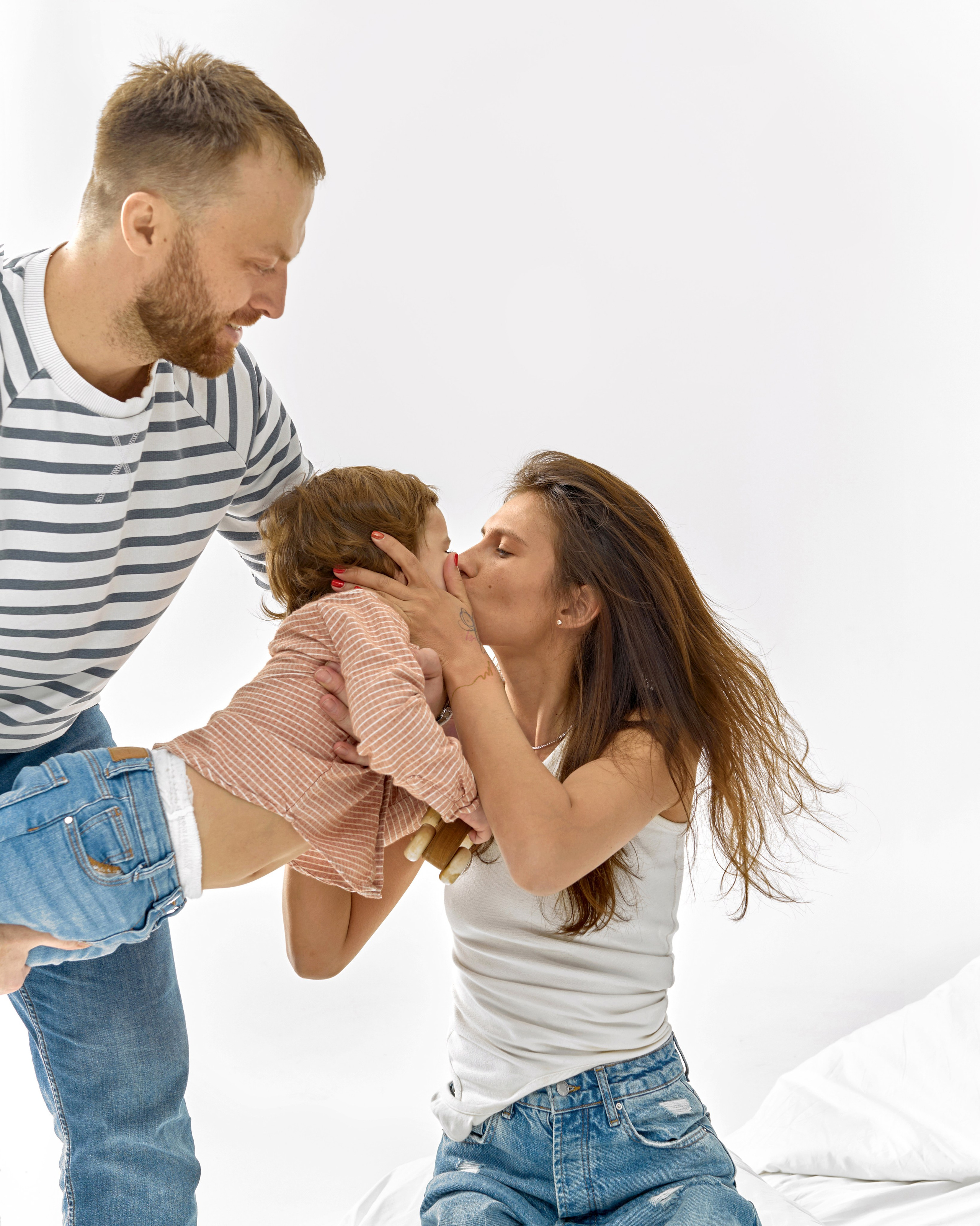 Юля, Андрей и дети 2024