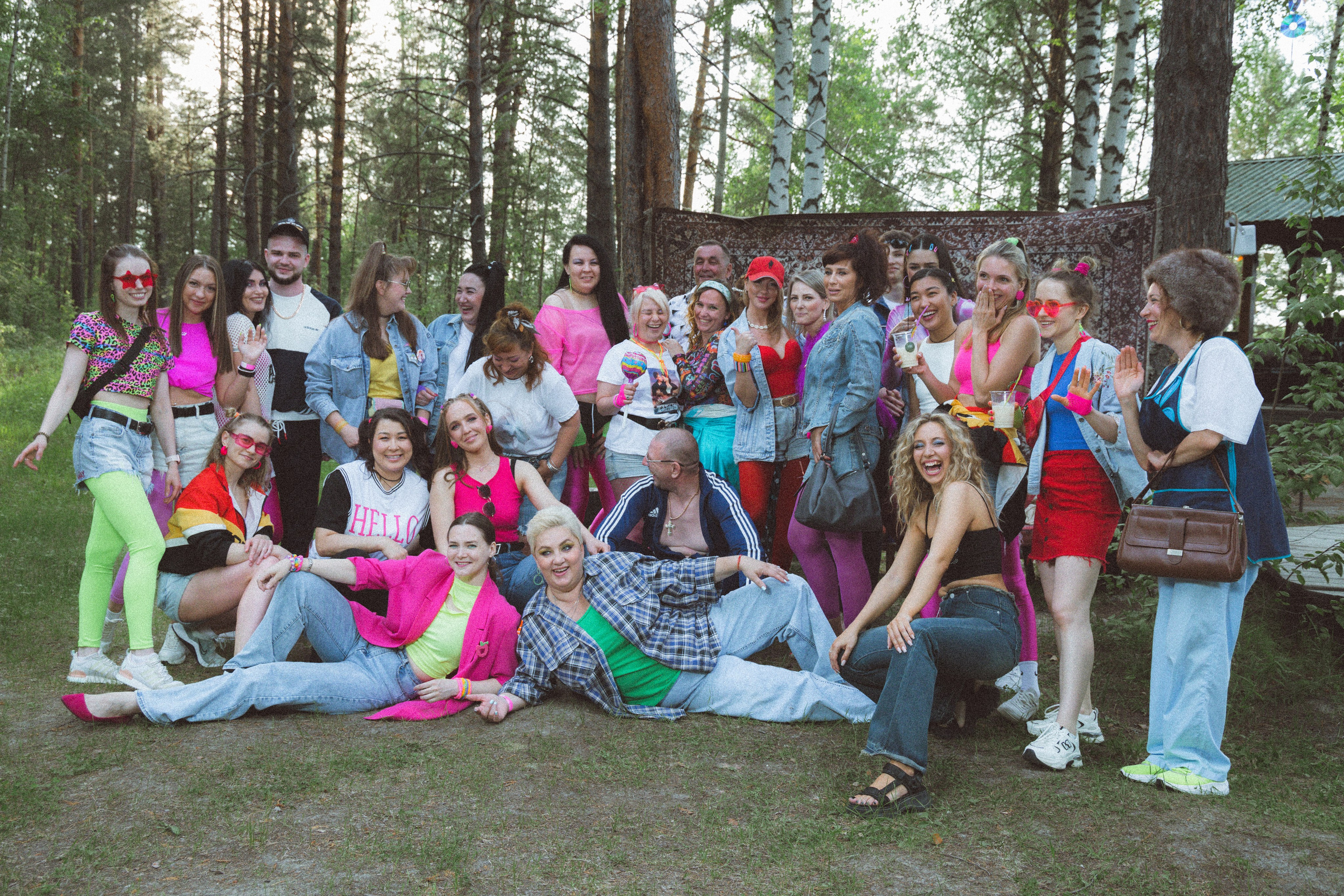 EVENT (vibe — вечеринка в стиле 90-х). Photographer — Regina Sal’manova. Uray