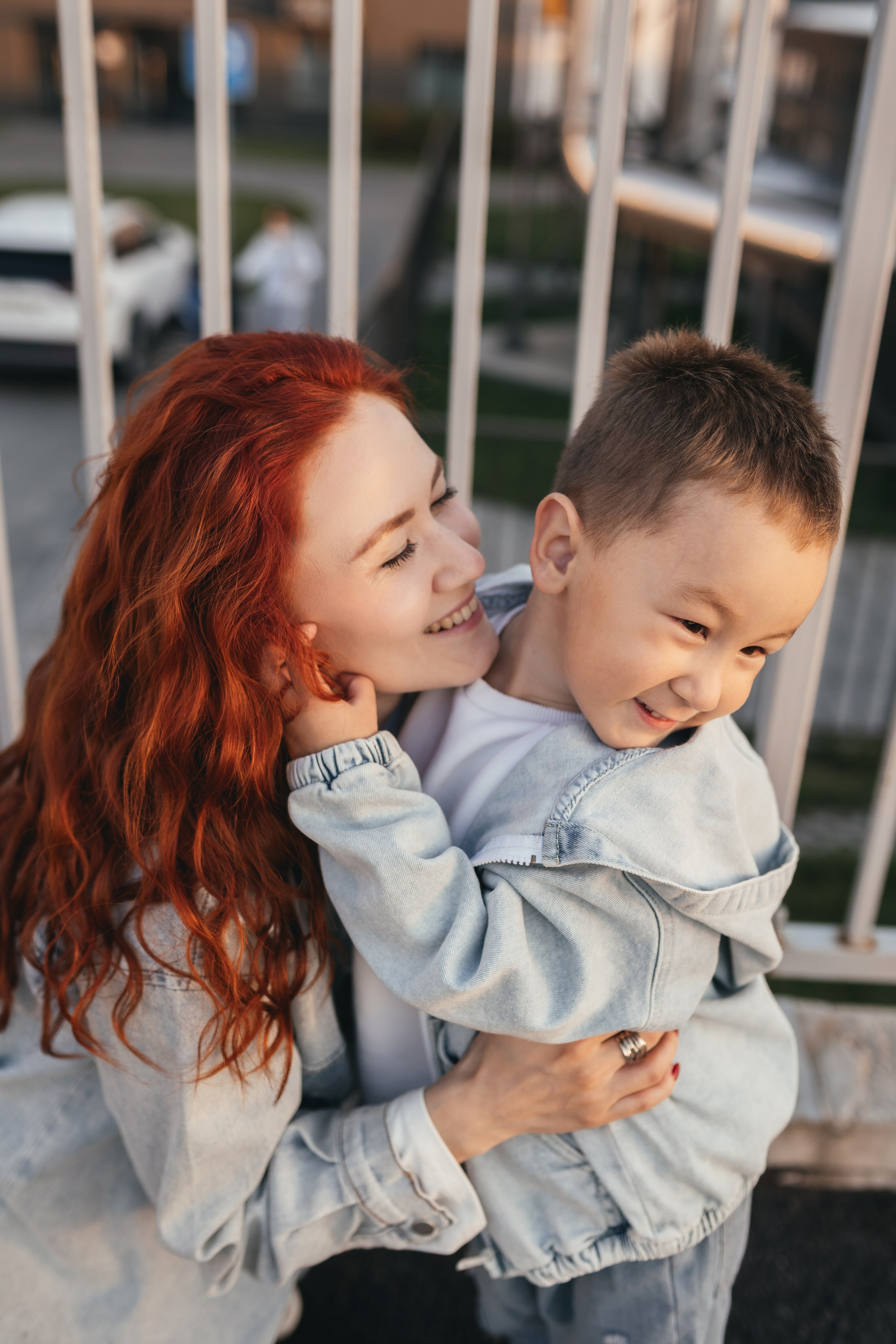Прогулка в своем дворе. Семейный фотограф в Тюмени  Утенкова Юлия