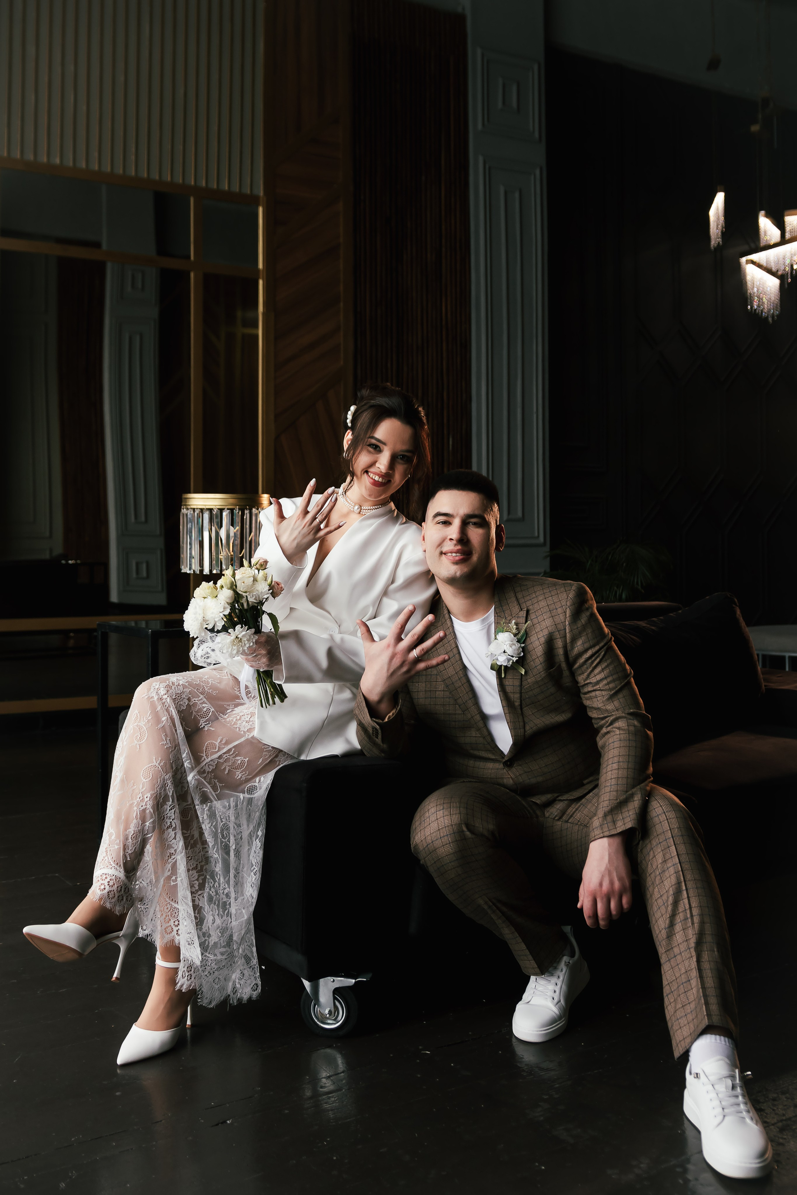 Айсылу и Влад ЗАГС Центральный и фотостудия FREEDOM. Фотограф Новосибирск