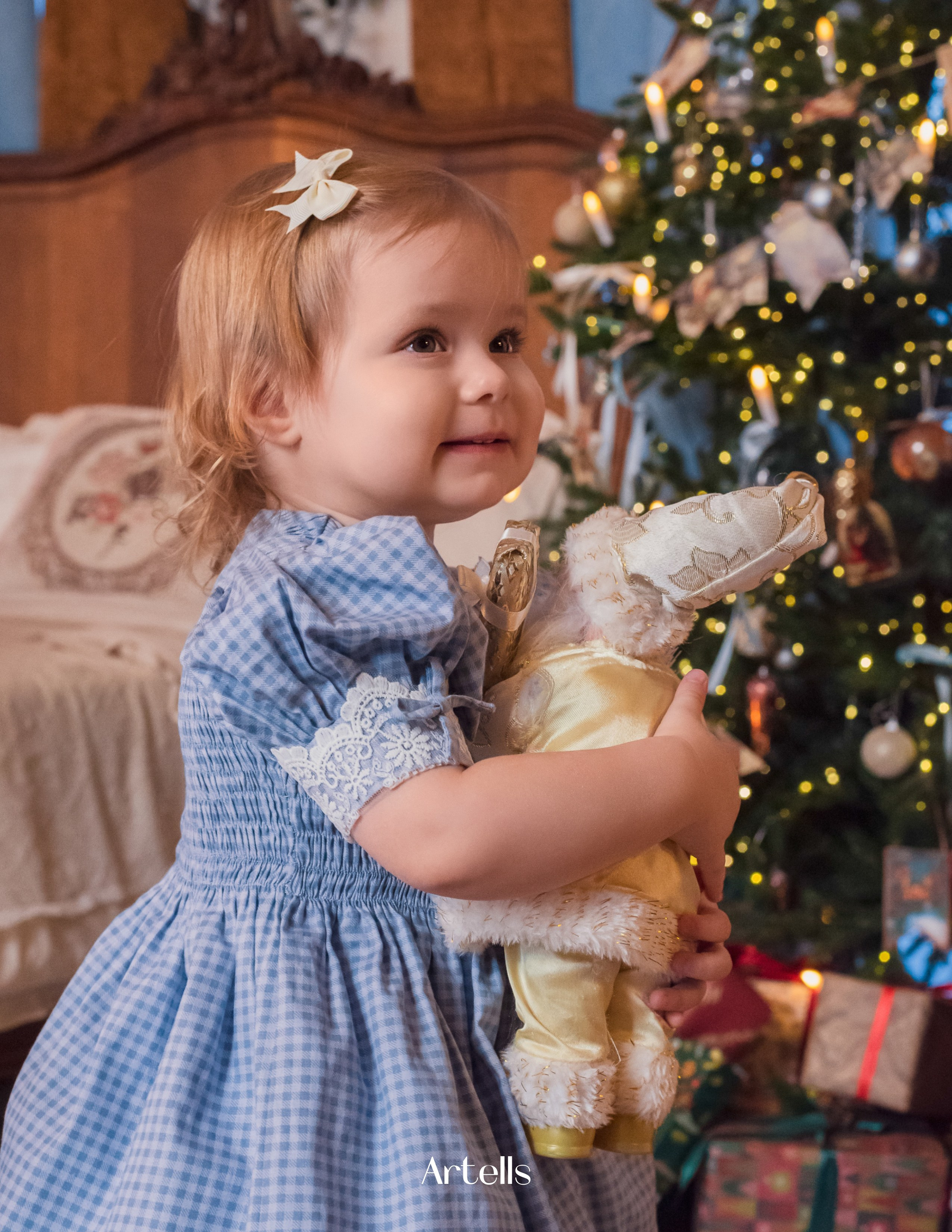 «Family Christmas» в Artells Magazine (февр.2026). Фотограф, ретушёр, графический дизайнер в Петербурге Борякина Настя