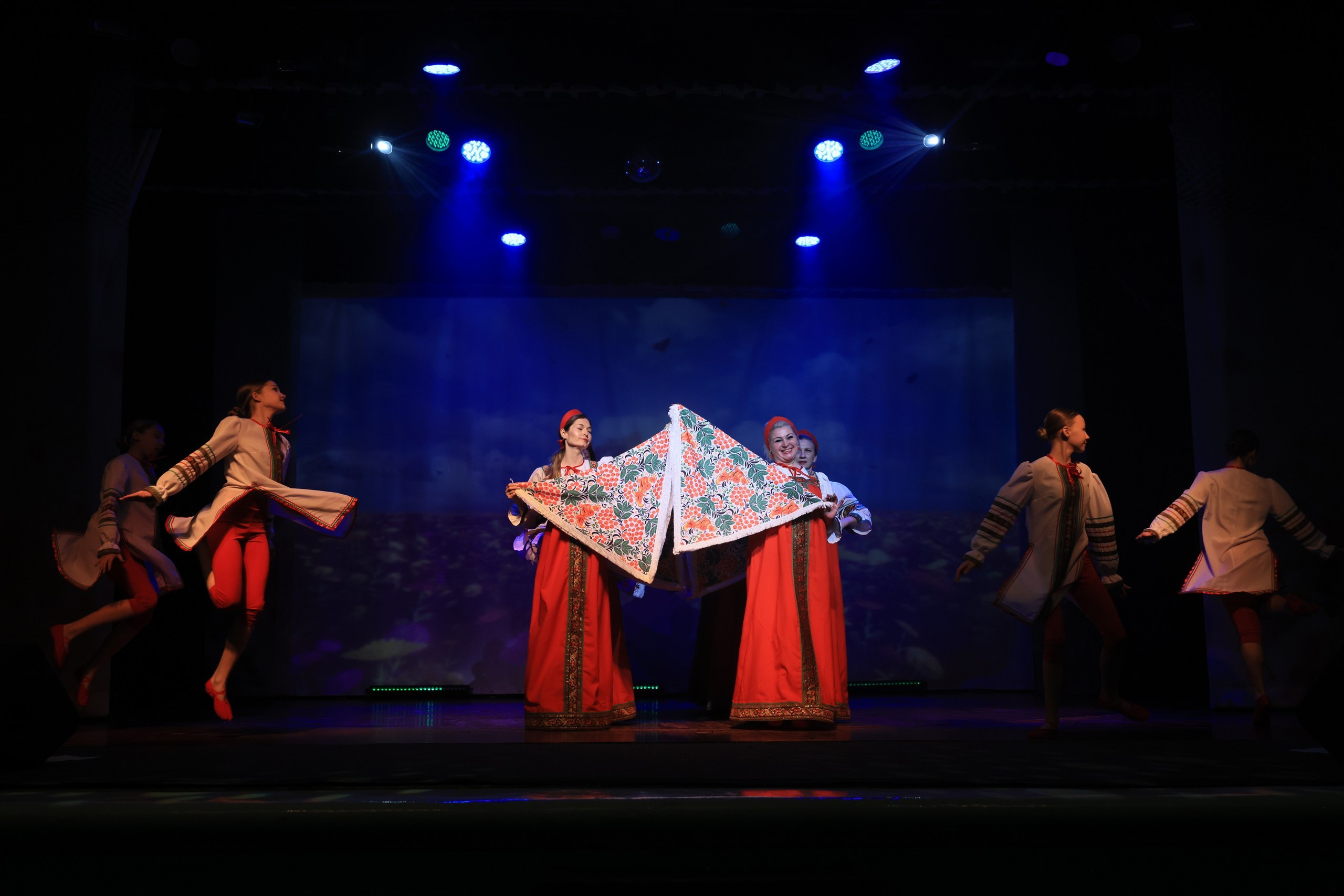 Концерт к 8 Марта в ДК «Металлург» г. Тула. Фотограф в Туле Крупский АнДРей. Фотостудия «КАДР71» в Туле